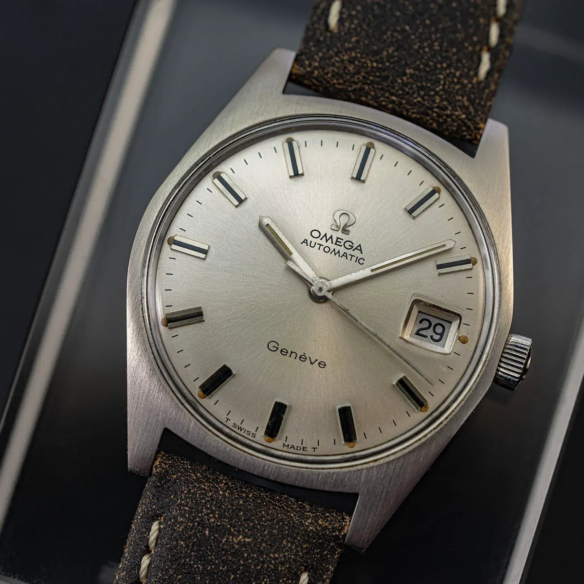 Omega Geneve 166.041 Cal. 565 – front view