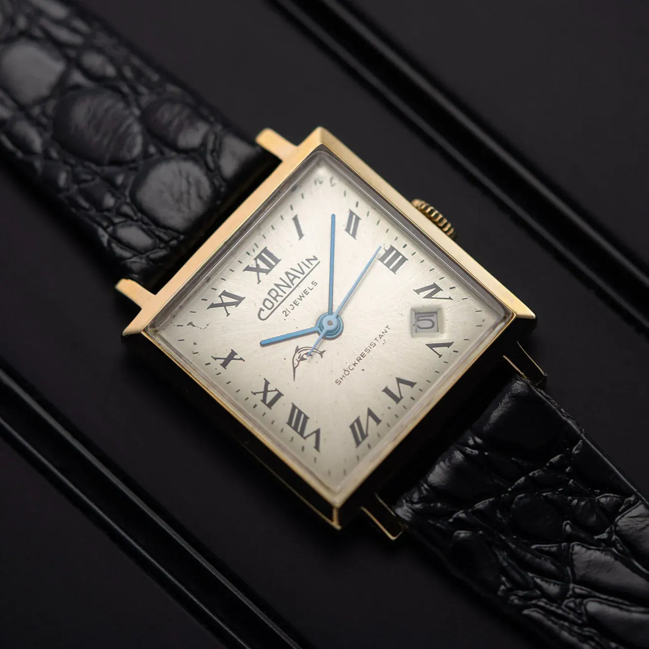 Cornavin Cal. 2414, Vintage Men's Square Watch – front view