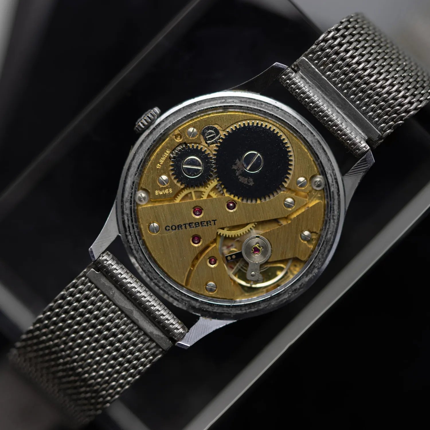 Cortebert Grand Prix Observatoires Men's Dress Vintage Watch – movement close-up