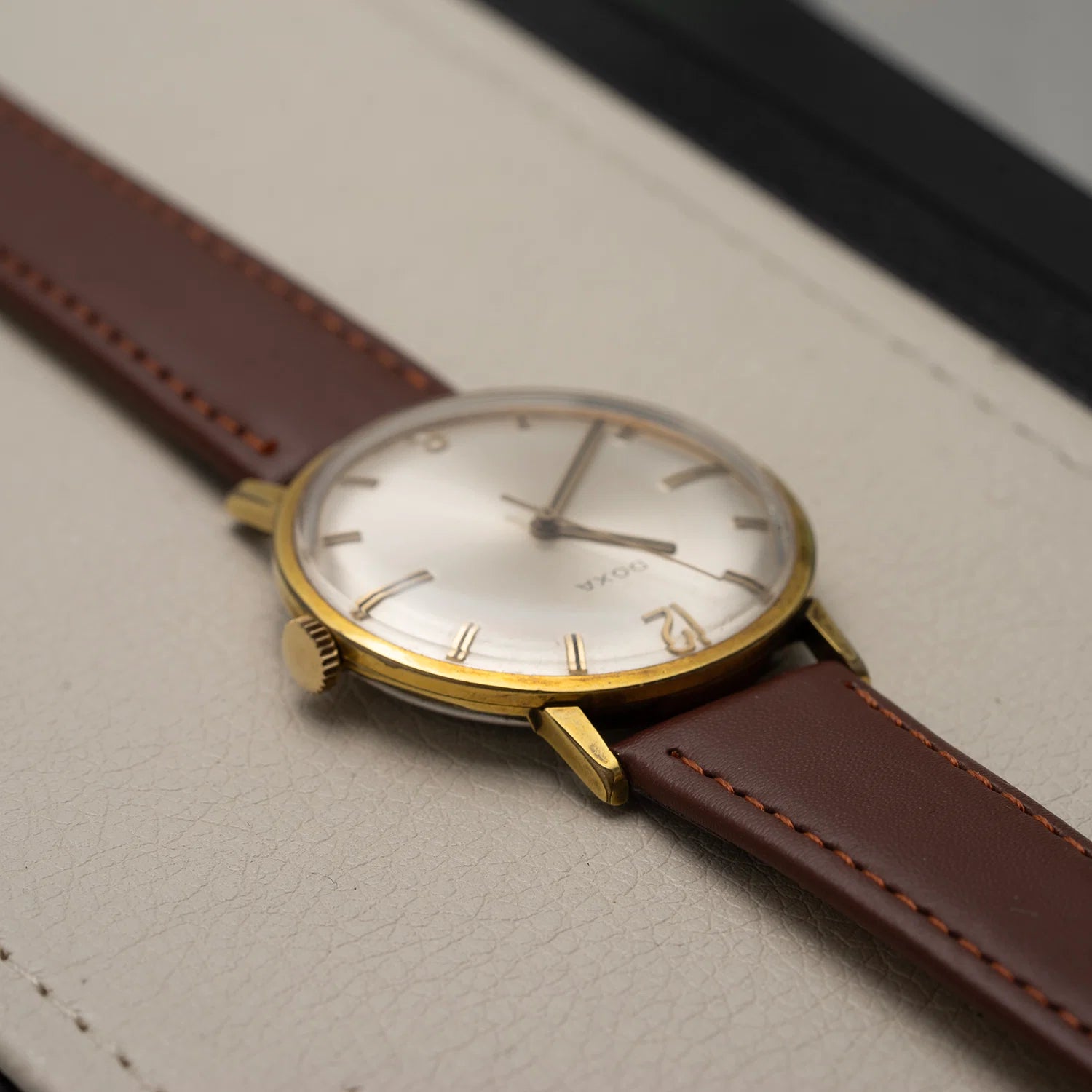 Doxa, Ref. 10346-5, Cal. 103, Men’s Manual Wind, 1970 on a light gray surface
