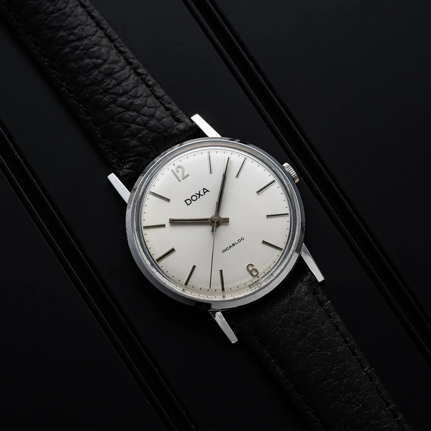 Doxa, Ref. 4303, Cal. 2851 Vintage Dress Men's Watch Top View