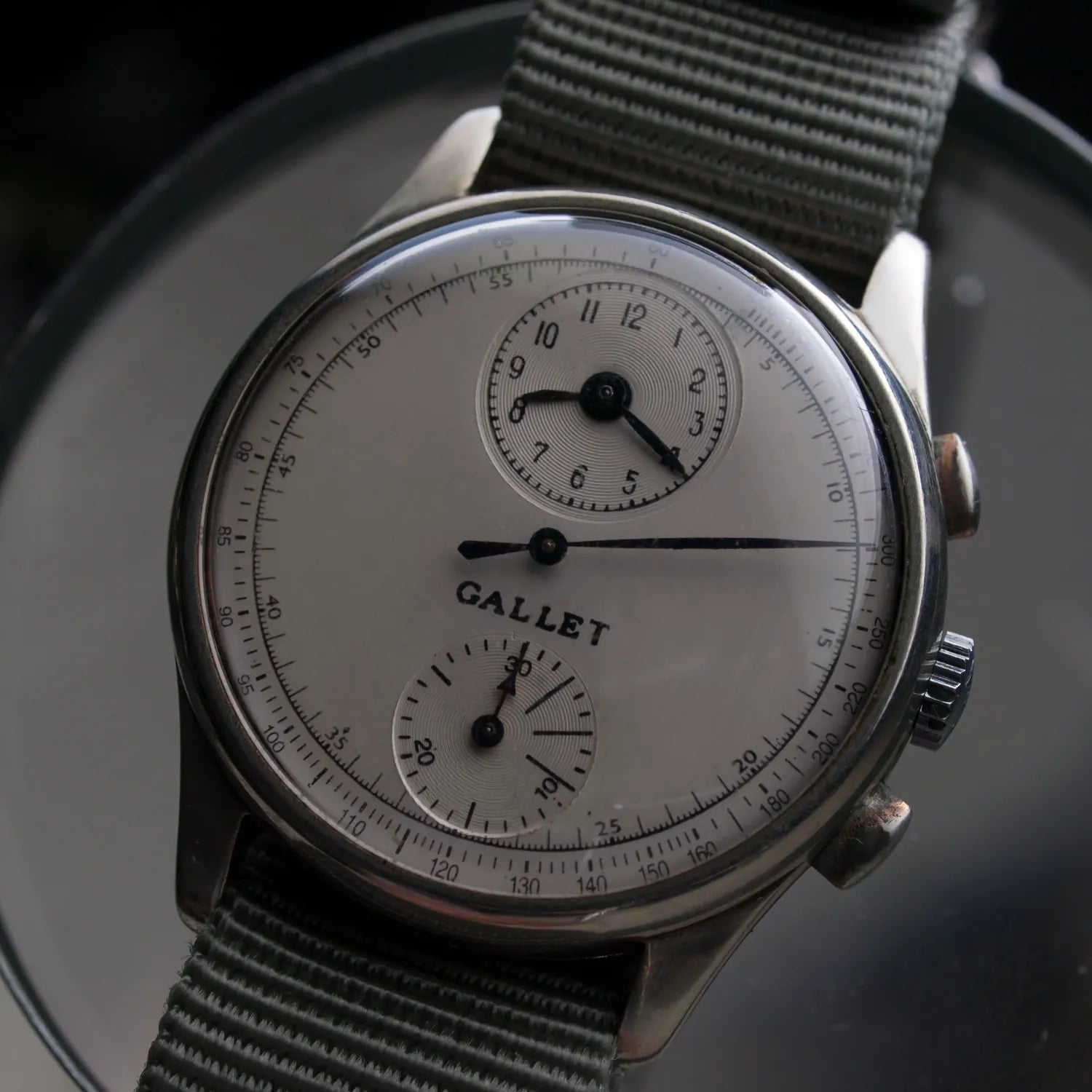 Gallet MultiChron Regulator Chronograph – side view