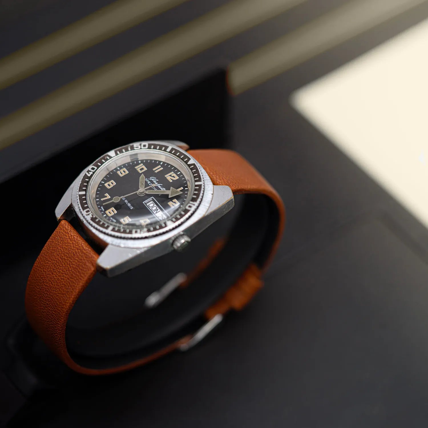 Glashutte Spezichron Automatic Vintage Diver – movement close-up