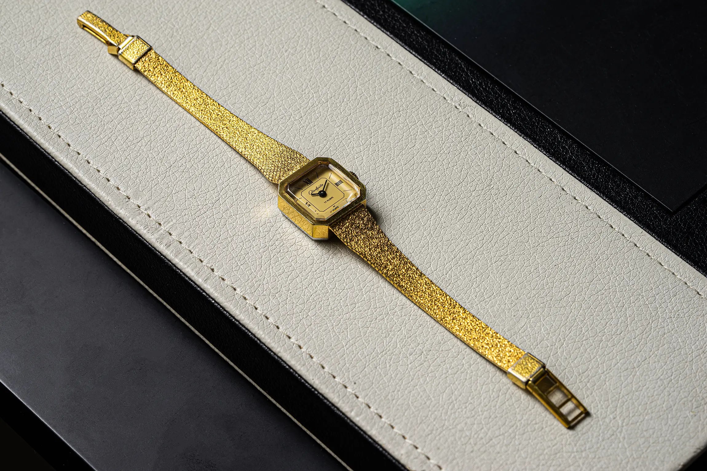 Glashutte Women's Vintage Watch Cal. 23 Side view