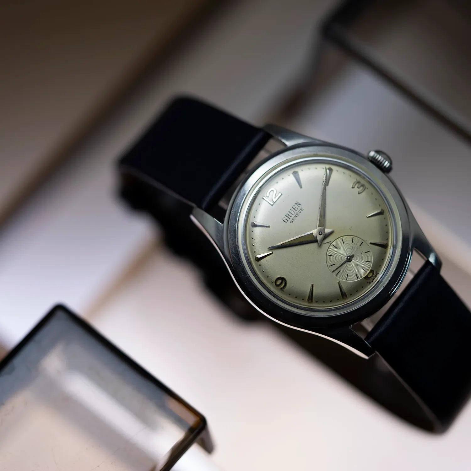 Gruen Geneve Cal. 415R – strap detail