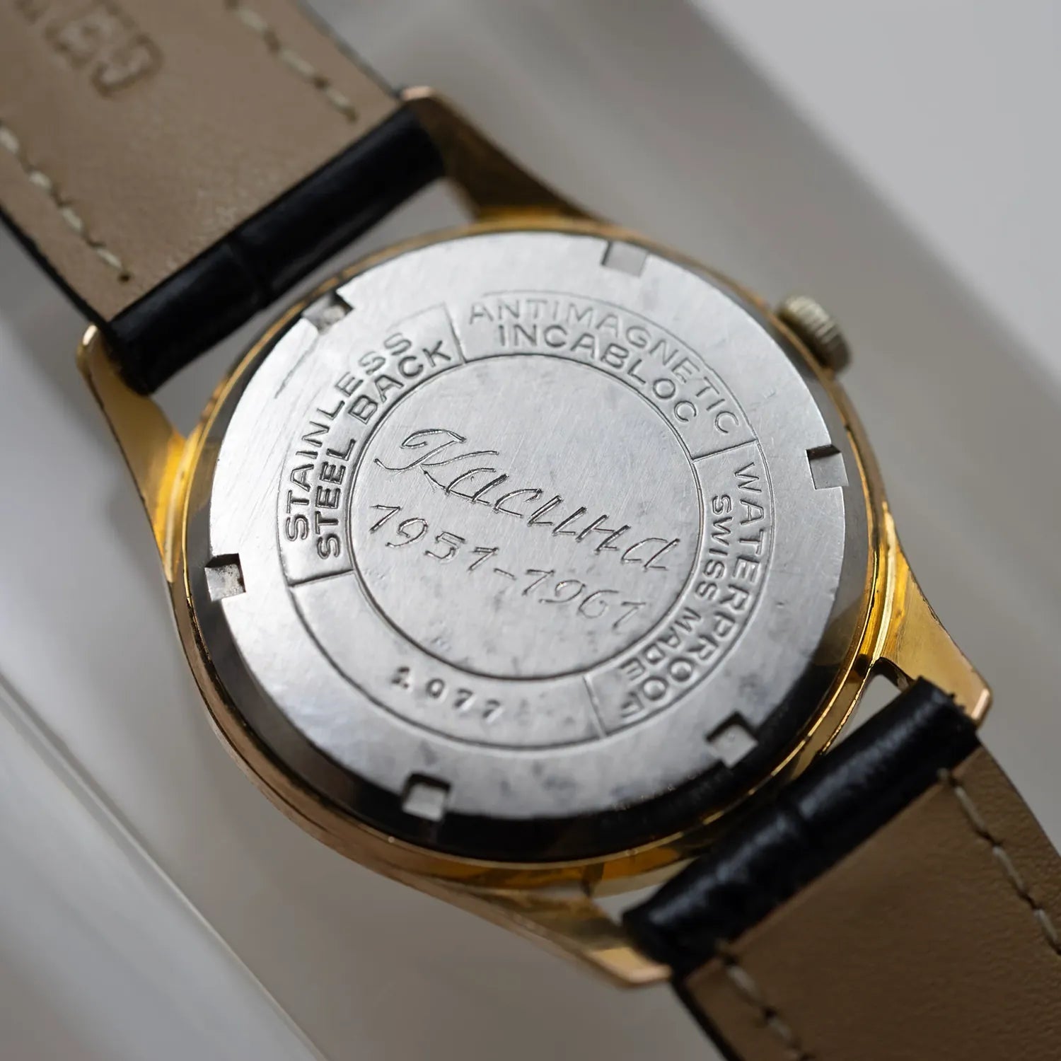 Gruen Geneve Ref. 1077, Cal. AS 1187 Gold Plated – side view