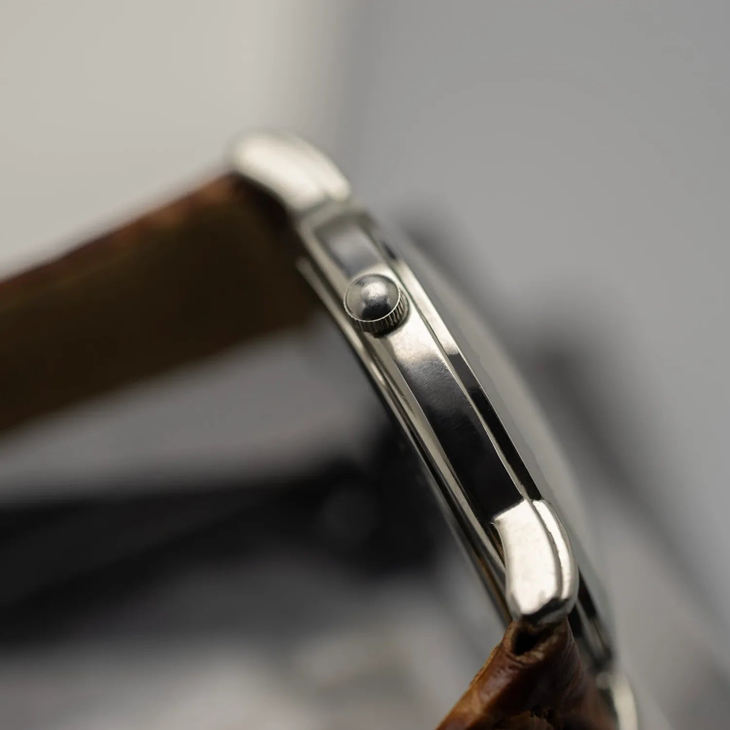 Junghans Stainless Steel Quartz – side view alternative angle