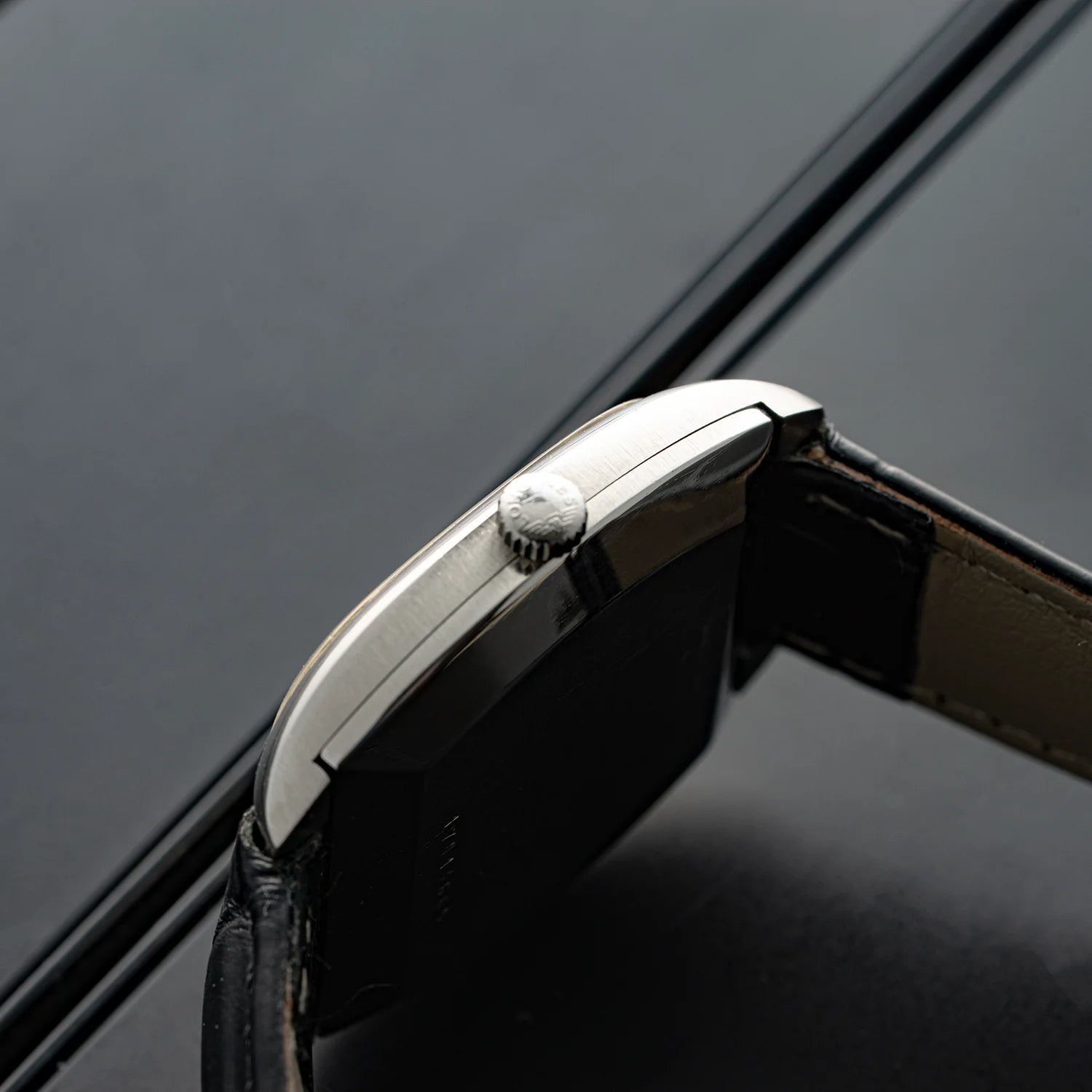 Longines Conquest Ref. 1044 Cal. 633 Automatic Watch Crown