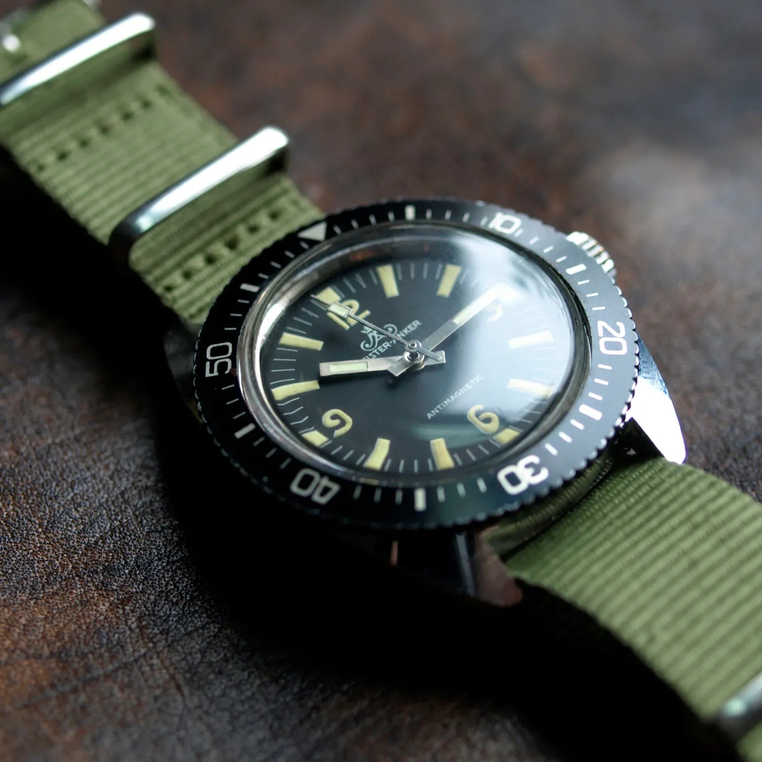 Meister Anker Diver – dial macro detail