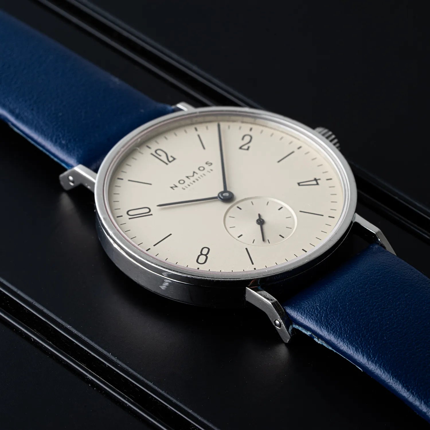 Nomos Tangente 101 Case