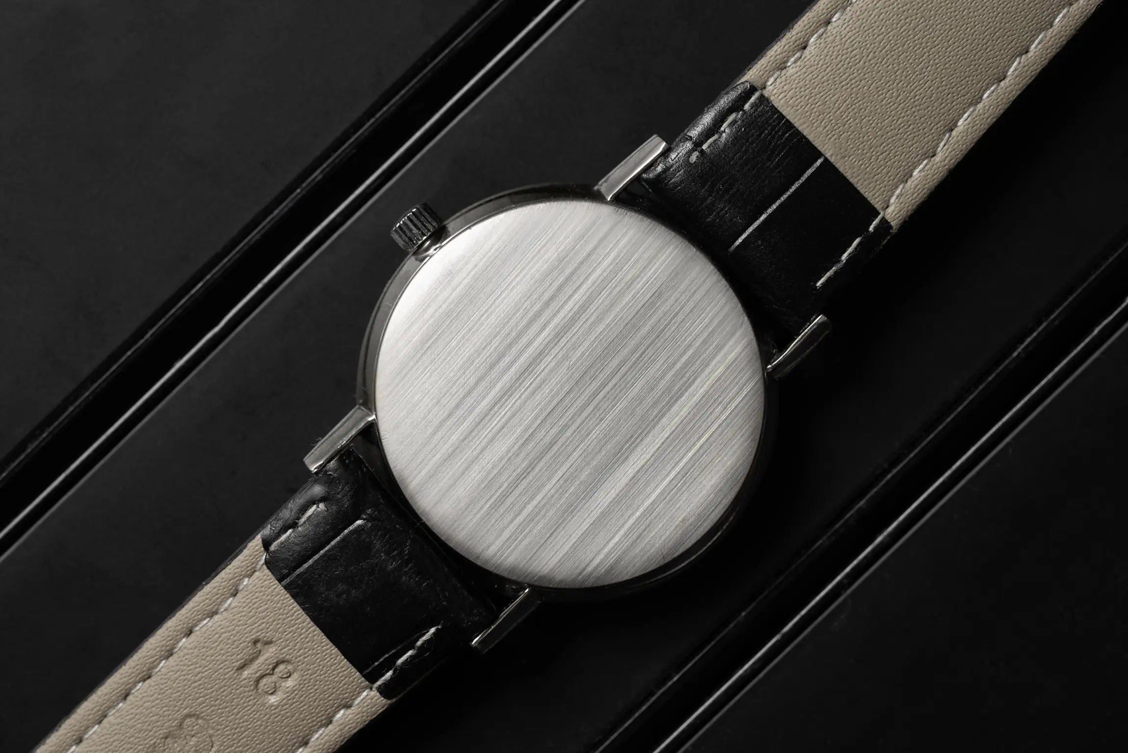 Omega 131.019, Cal. 601 caseback