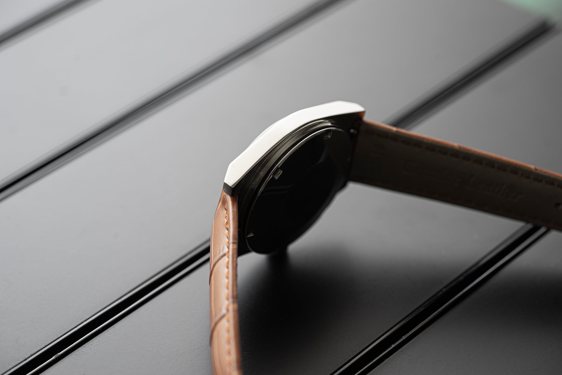 Omega Geneve Automatic 166.0118 case view