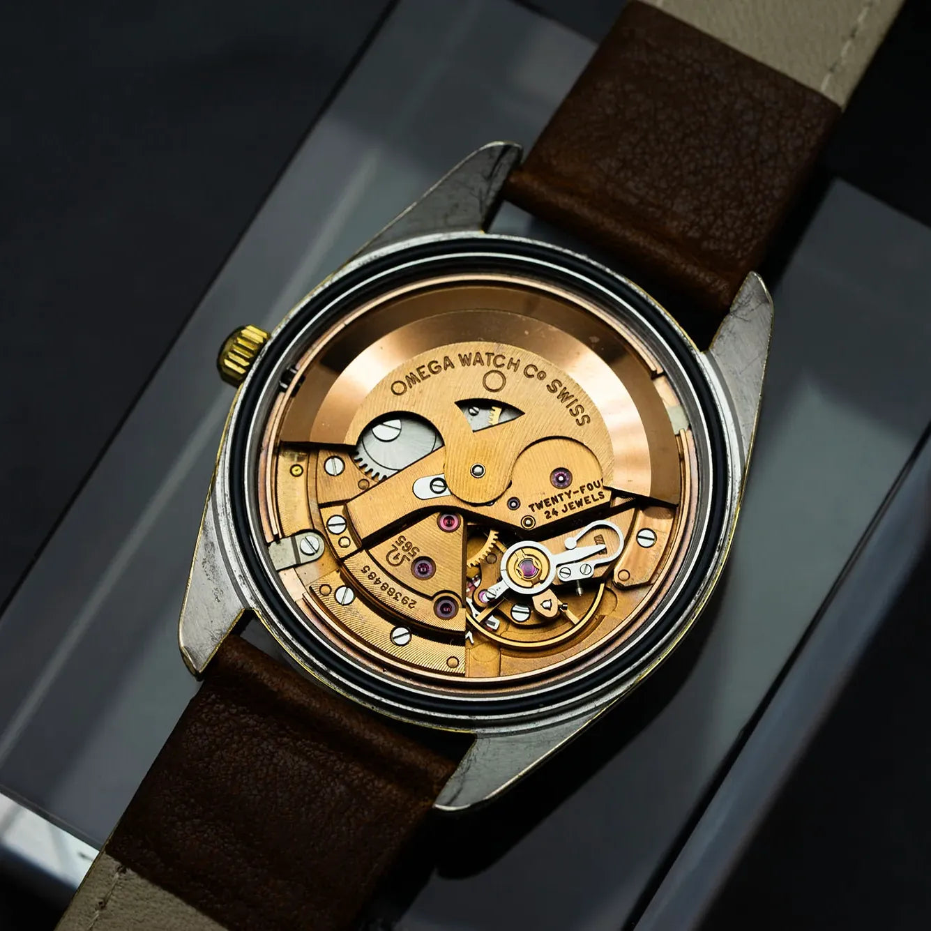 Omega Seamaster Ref. 166.067 Cal. 565 – side view