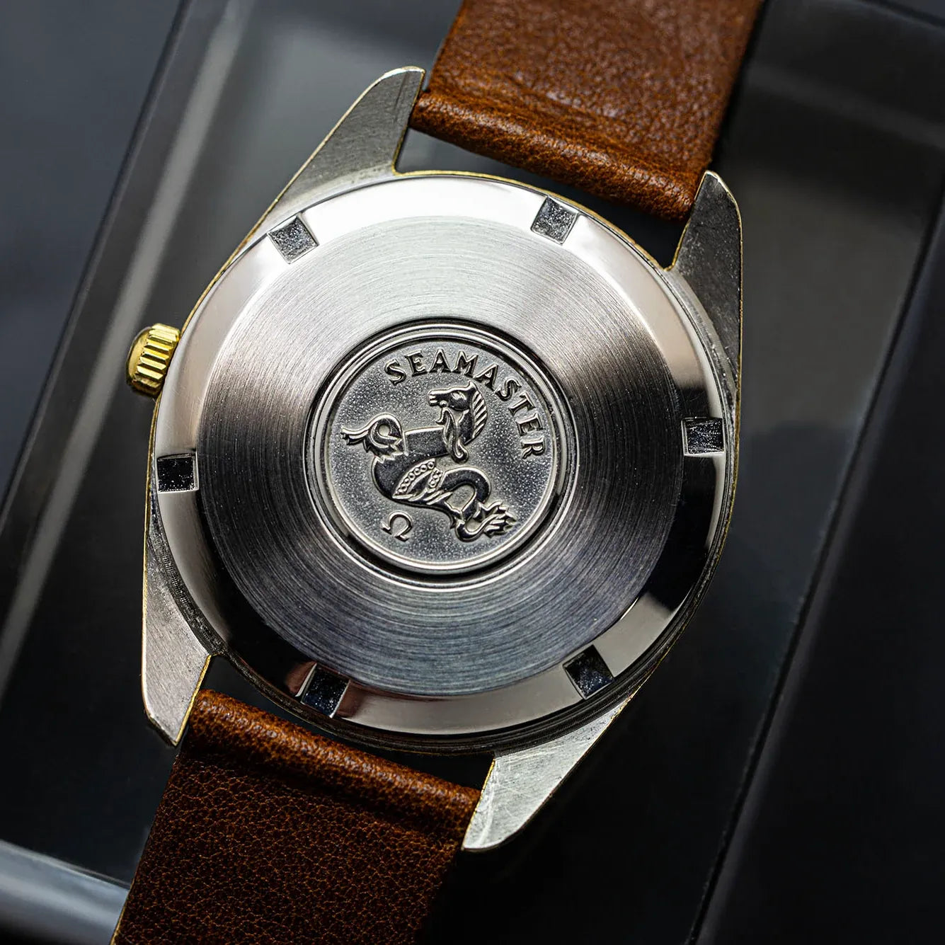 Omega Seamaster Ref. 166.067 Cal. 565 – strap detail