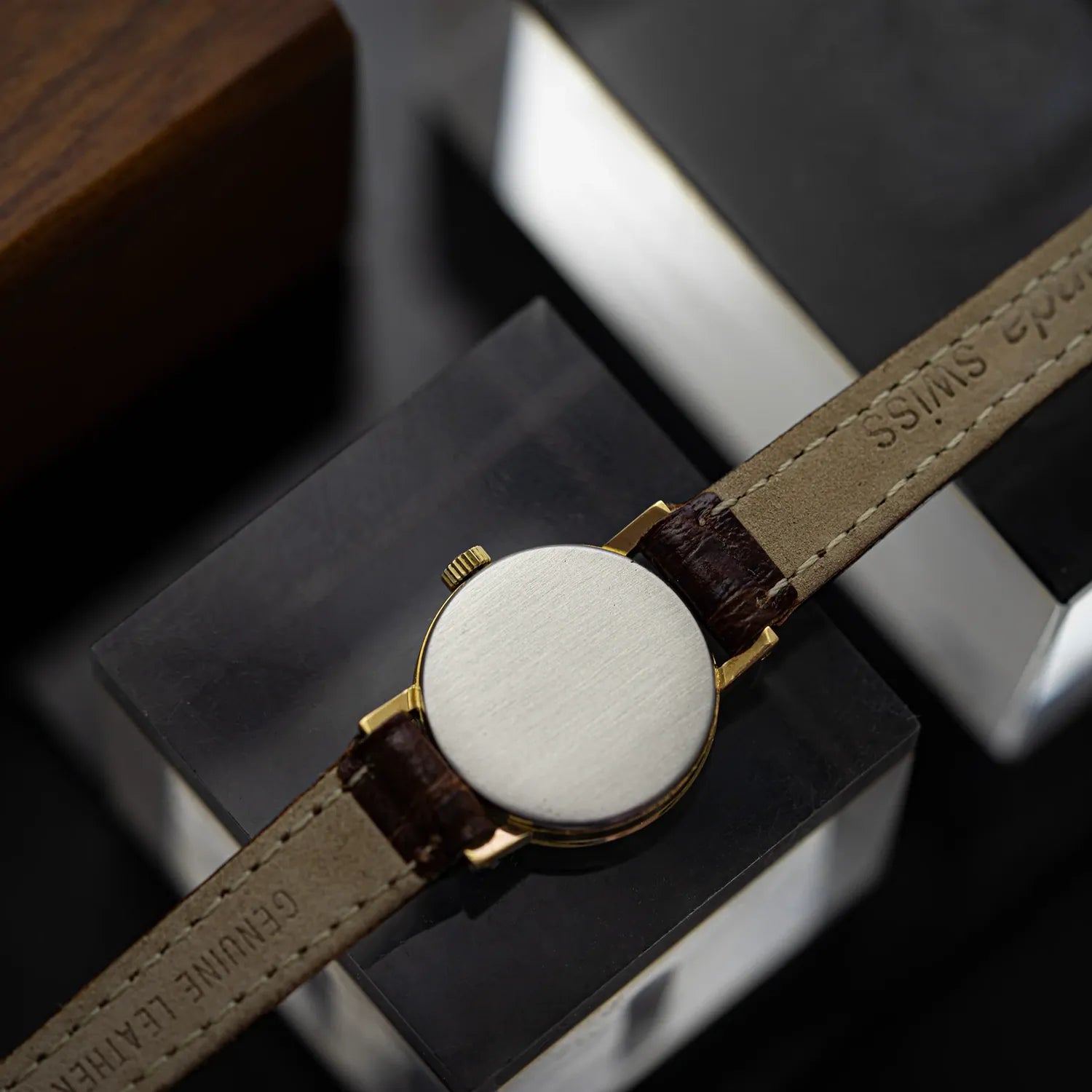 Omega Vintage Women's Watch – movement close-up