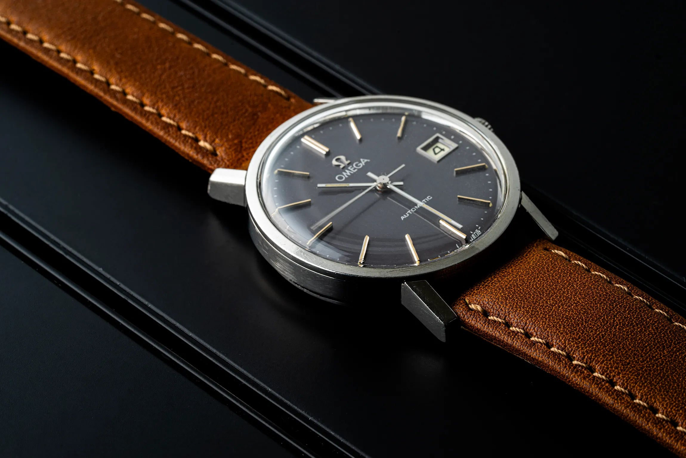 Omega 166.0202, Cal. 552 Case