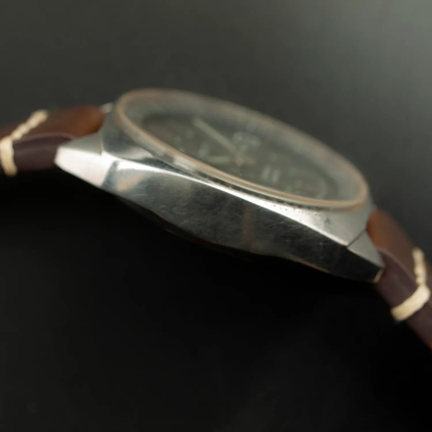 Poljot Automatic – side view alternative angle