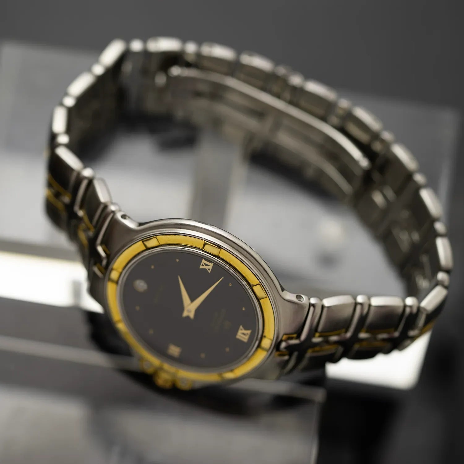 Raymond Weil Parsifal, Ref. 9190, Men’s Quartz Vintage Watch – side view alternative angle