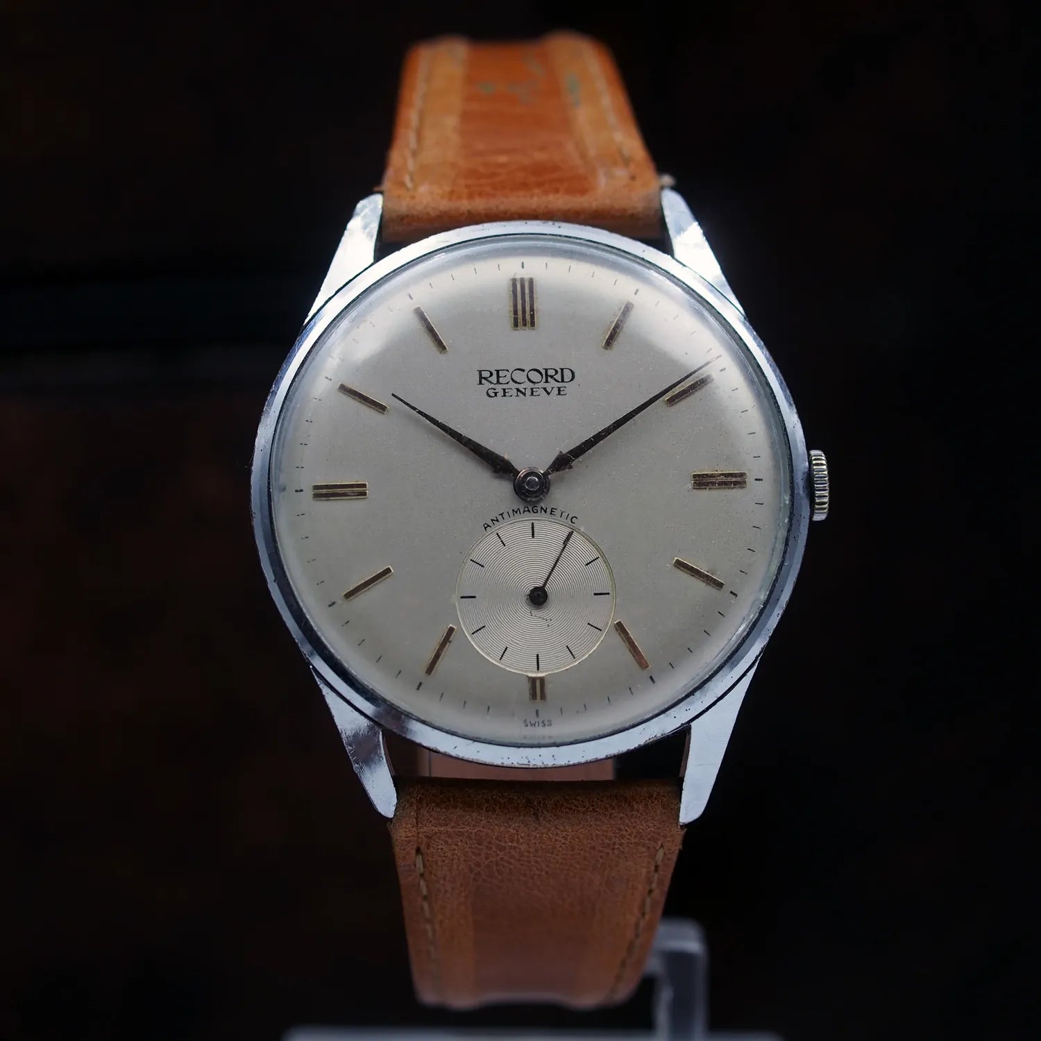 Record Genève, Cal. 022-18, Men’s Dress Vintage Watch, 1950s – front view