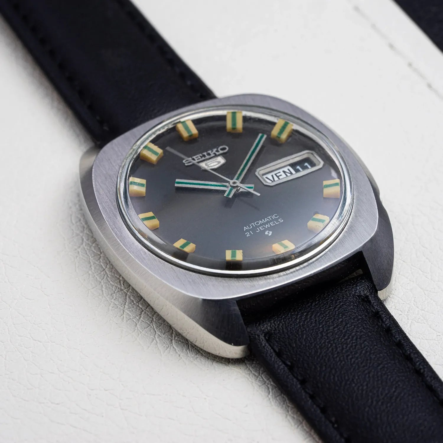 Seiko 5 6119-7103 Men’s Automatic Dress Vintage Watch, 1971 – side view alternative angle