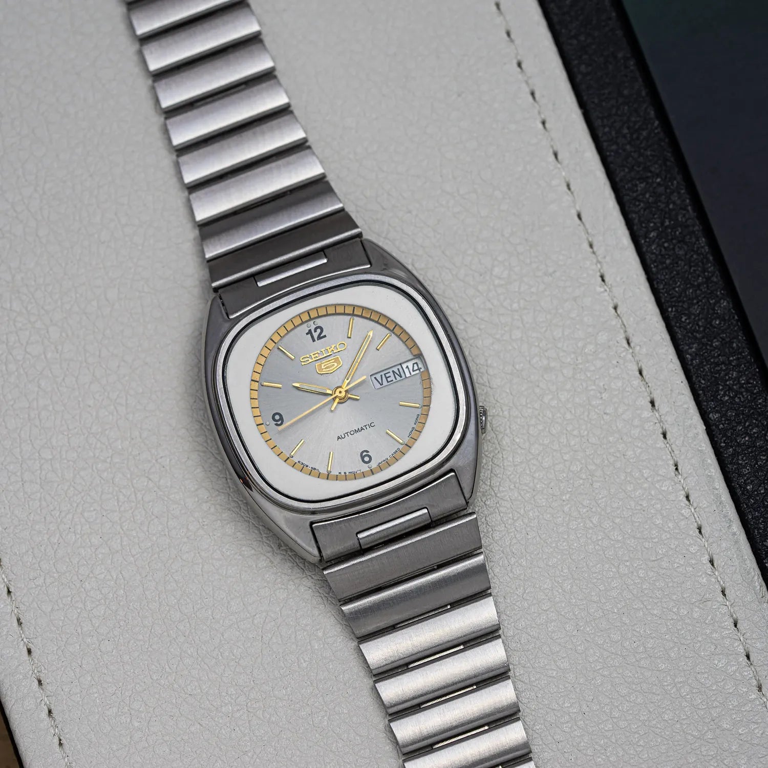 Seiko 5 6309-5810 Men’s Automatic Dress Vintage Watch, 1982 – back case