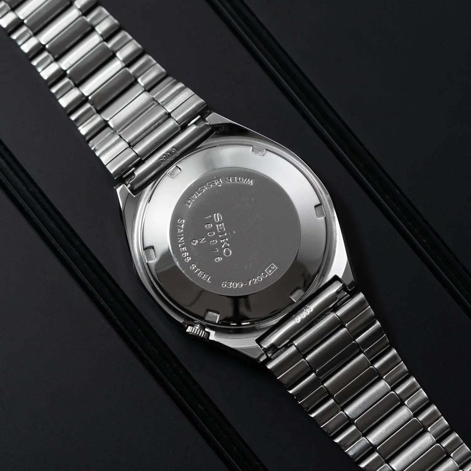 Seiko 5 6309-720C Men’s Automatic Dress Vintage Watch, 1982 – side view alternative angle