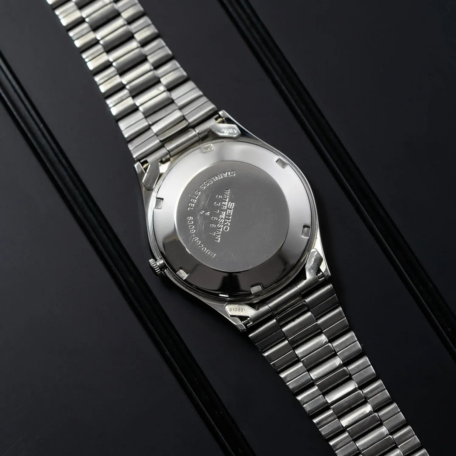 Seiko 5 6309-8920 Men’s Automatic Dress Vintage Watch, 1985 – side view alternative angle