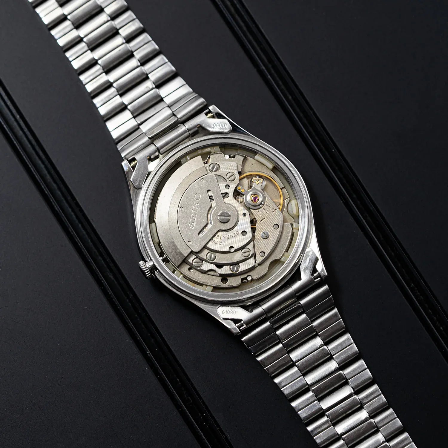 Seiko 5 6309-8920 Men’s Automatic Dress Vintage Watch, 1985 – back case