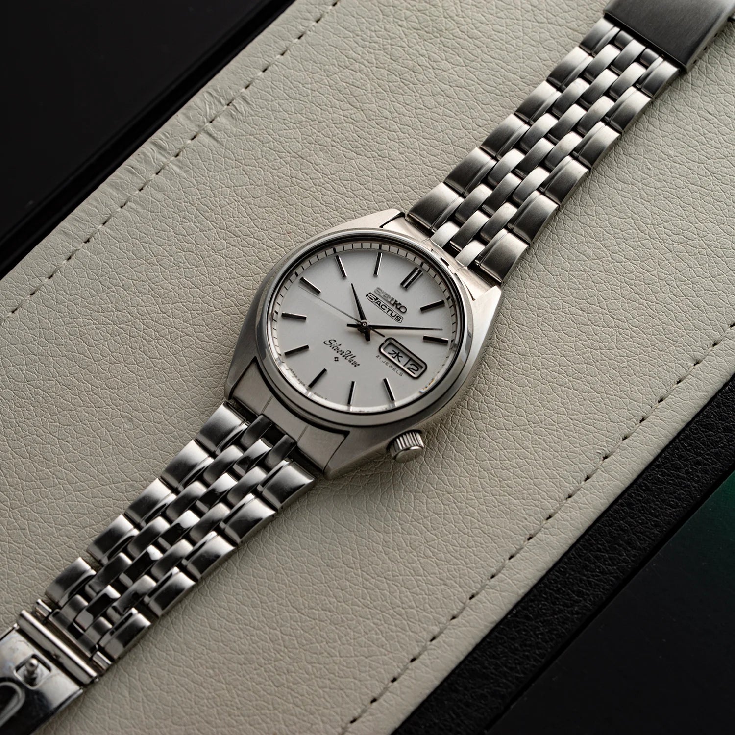 Seiko 5 Actus 6306-8000, Men's Vintage Watch Top View