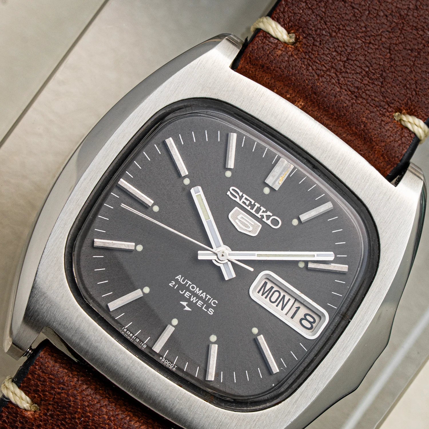 Seiko 5 Baby Monaco, Ref. 7019-5000, 1975 Dial