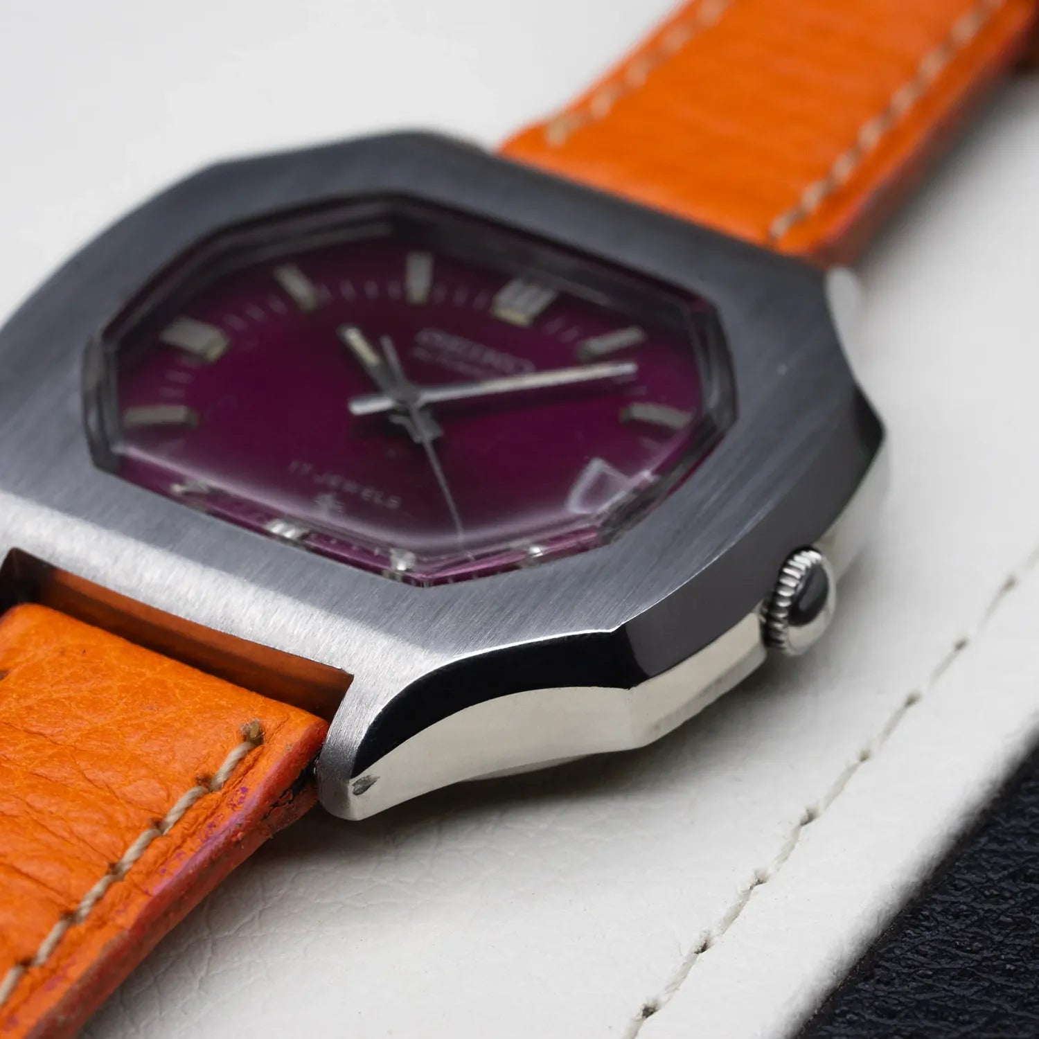 Seiko 7005-5020, Cal. 7005, Men’s Automatic Vintage Watch – movement close-up