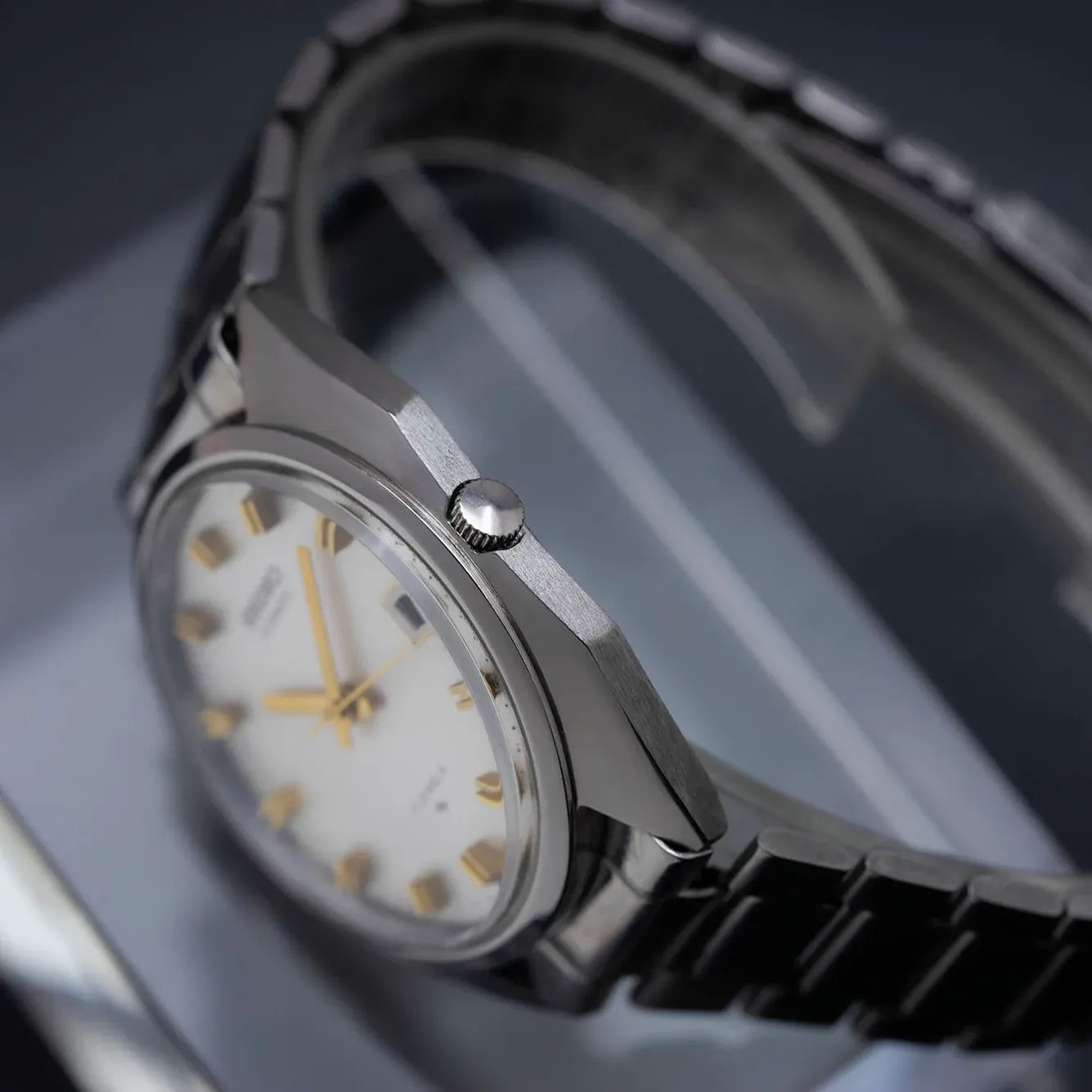 Seiko 7005-8210, Cal. 7005, Men’s Automatic Watch, 1975 – side view alternative angle