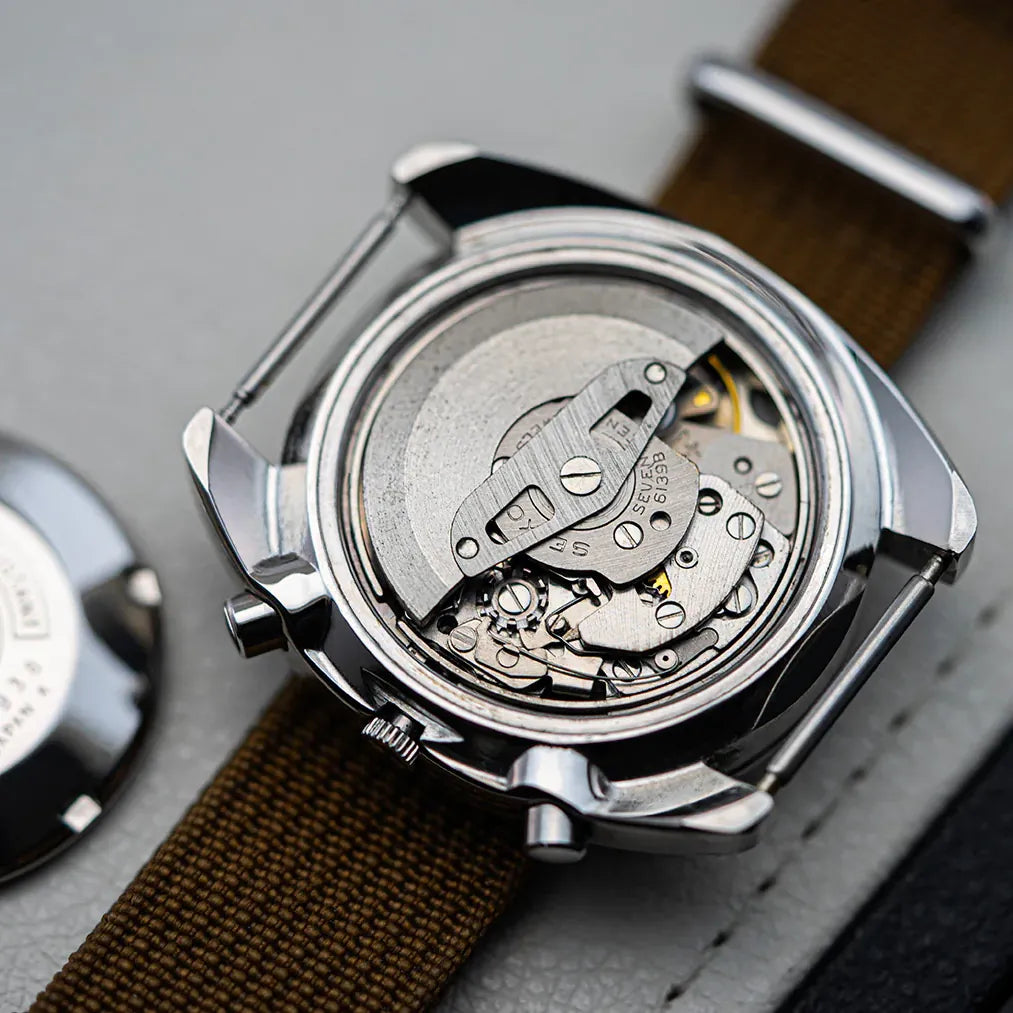 Seiko Ref. 6139-6012, Cal. 6139, Men’s Chronograph Vintage Watch, 1971 – side view alternative angle