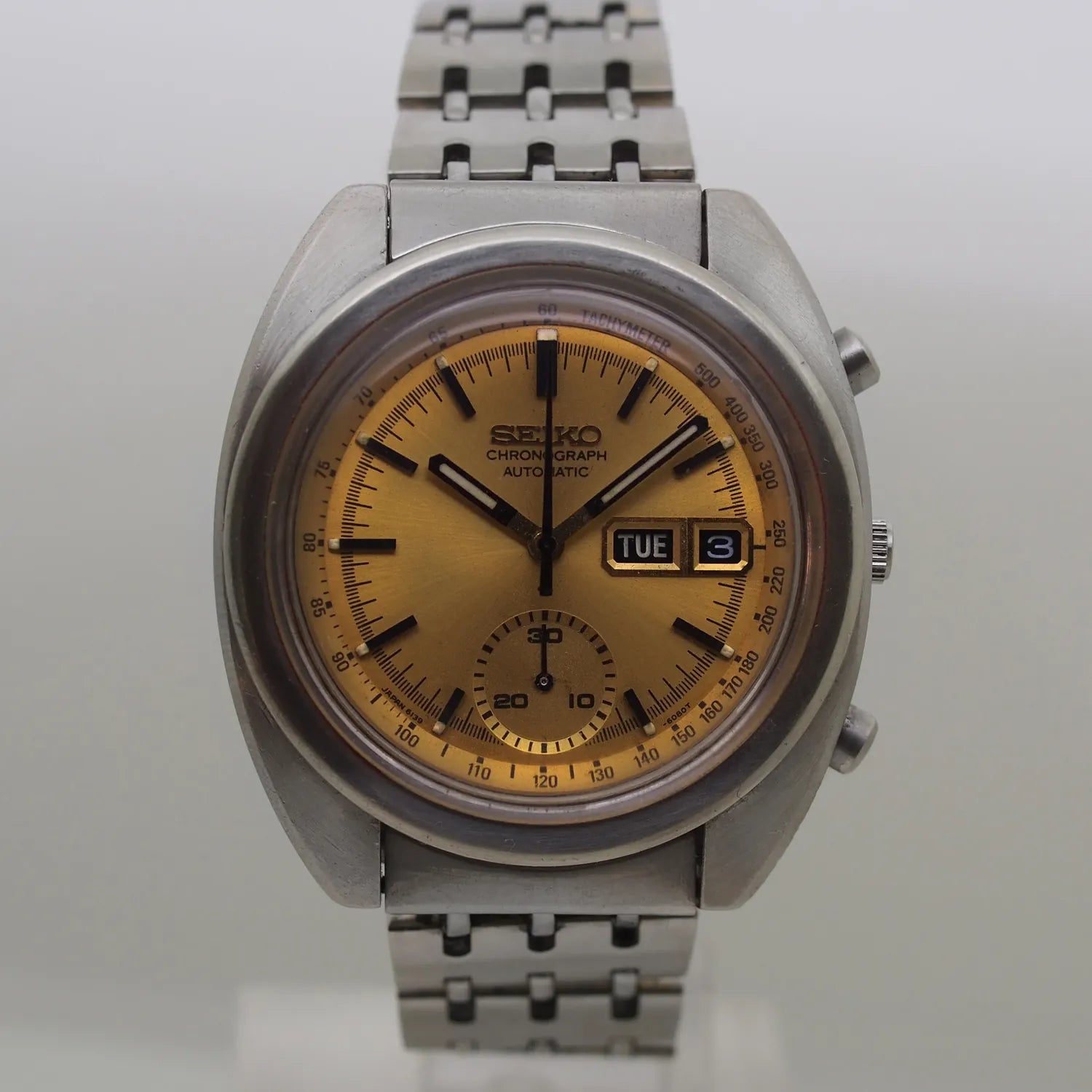 Seiko Ref. 6139-6012, Cal. 6139, Men’s Chronograph Vintage Watch, 1974 – front view