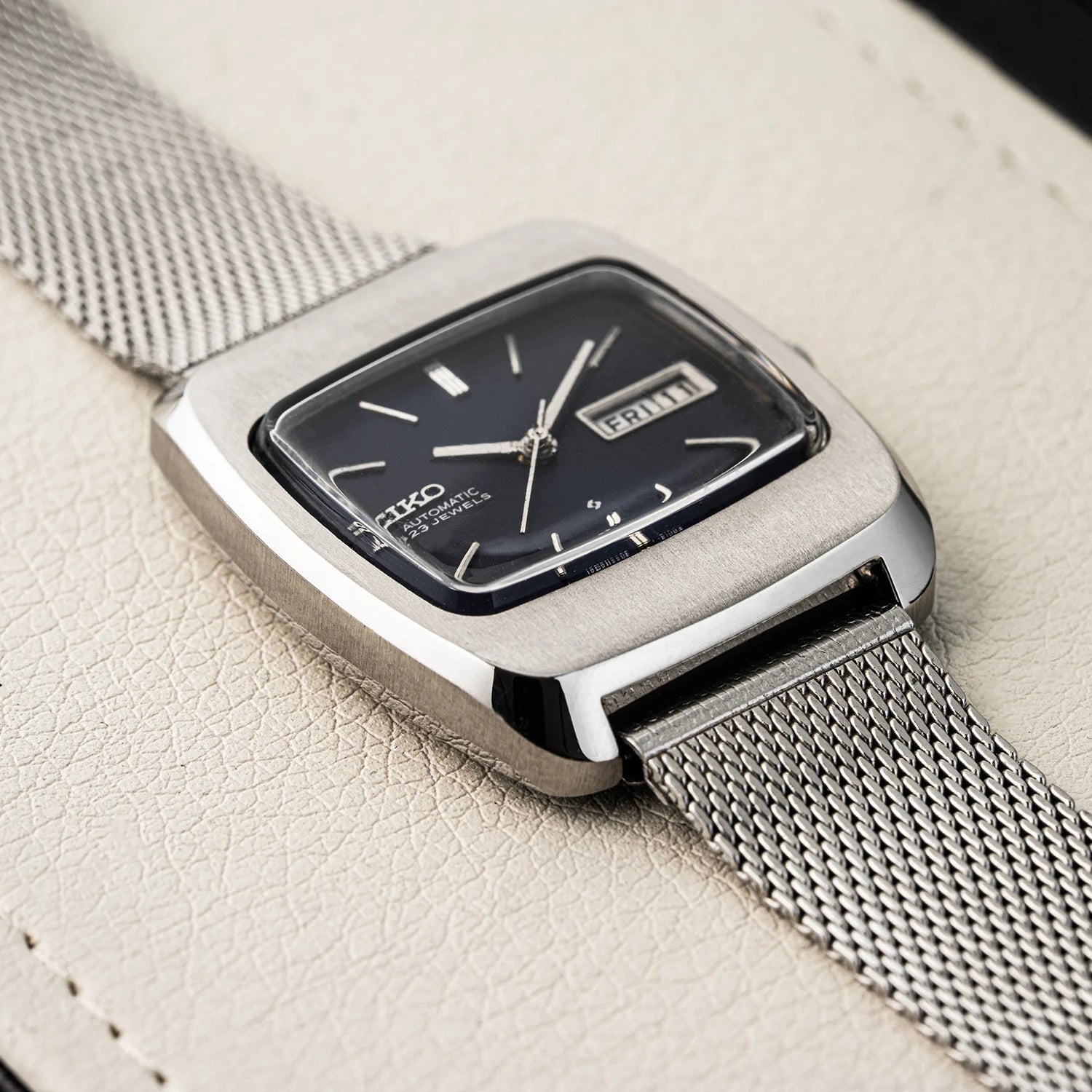 Seiko LM 5606-5070, Men's Automatic, 1977 Case