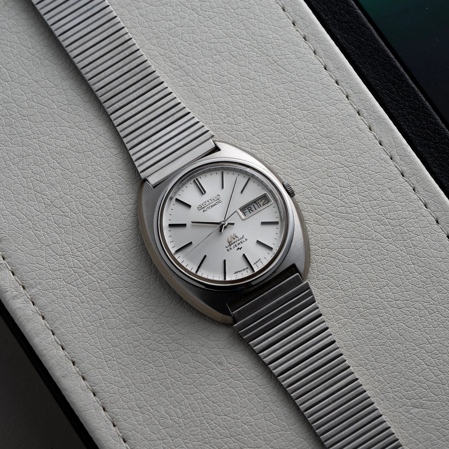 Seiko LM Special 5206-6000 Top View