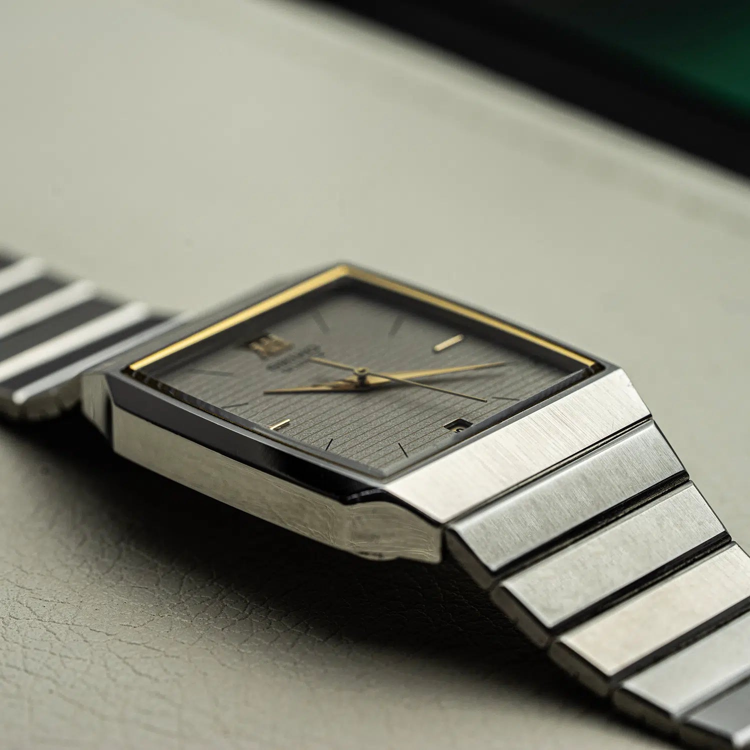 Seiko Tank 6532 5240 Quartz Watch