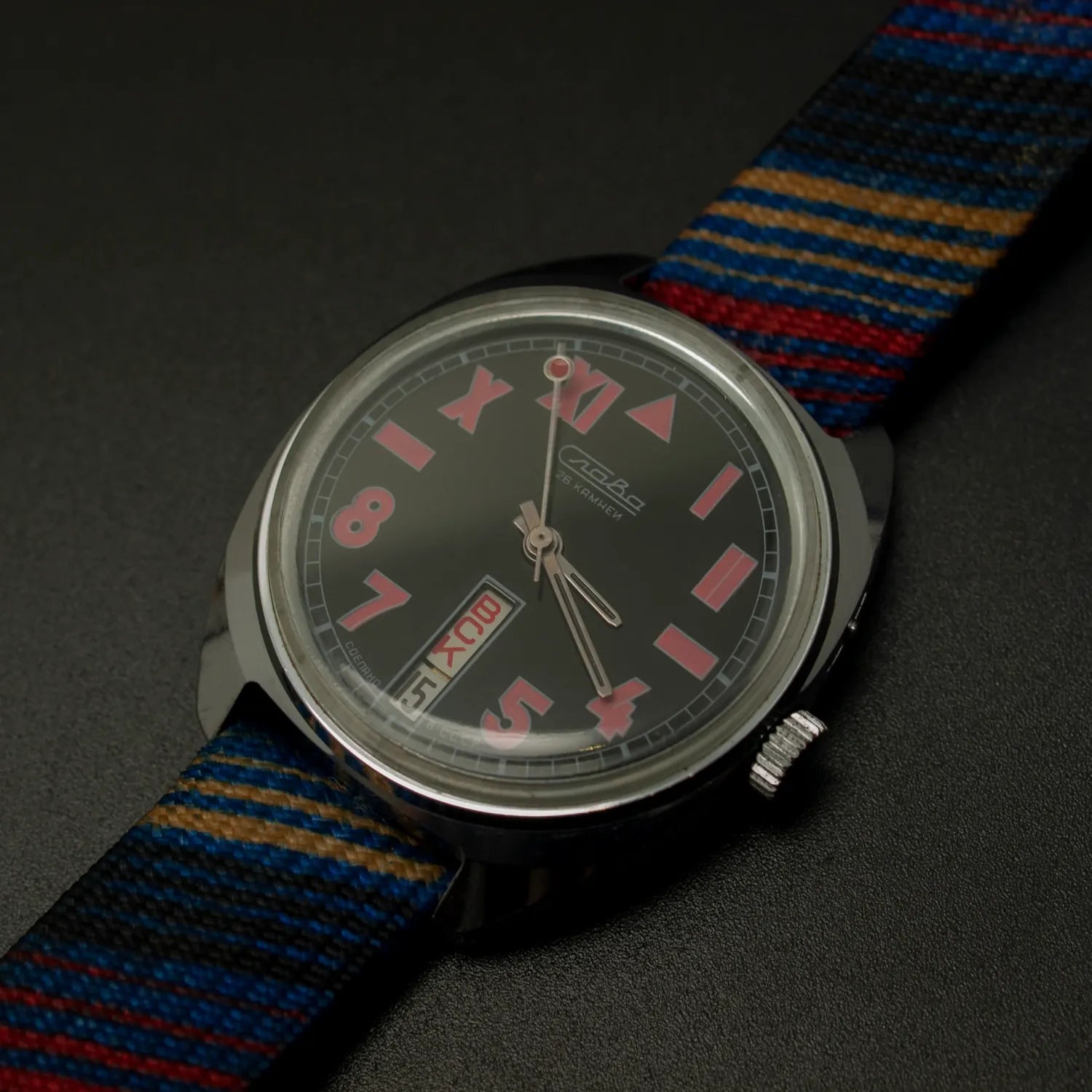 Slava California, Cal. 2428, Men’s Manual Wind Vintage Watch, 1984 – movement close-up