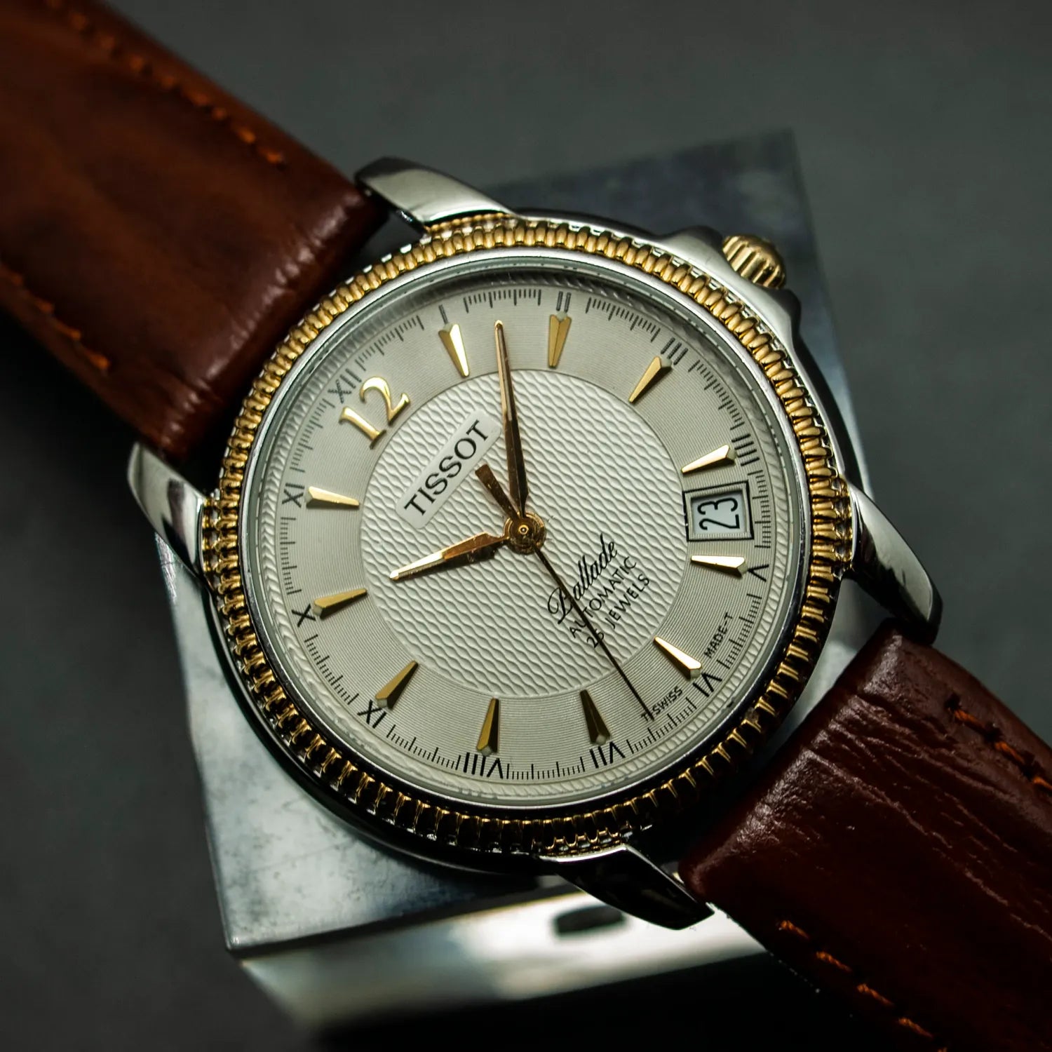 Tissot Ballade Automatic Re. C279/379C Cal. ETA 2824 – dial close-up