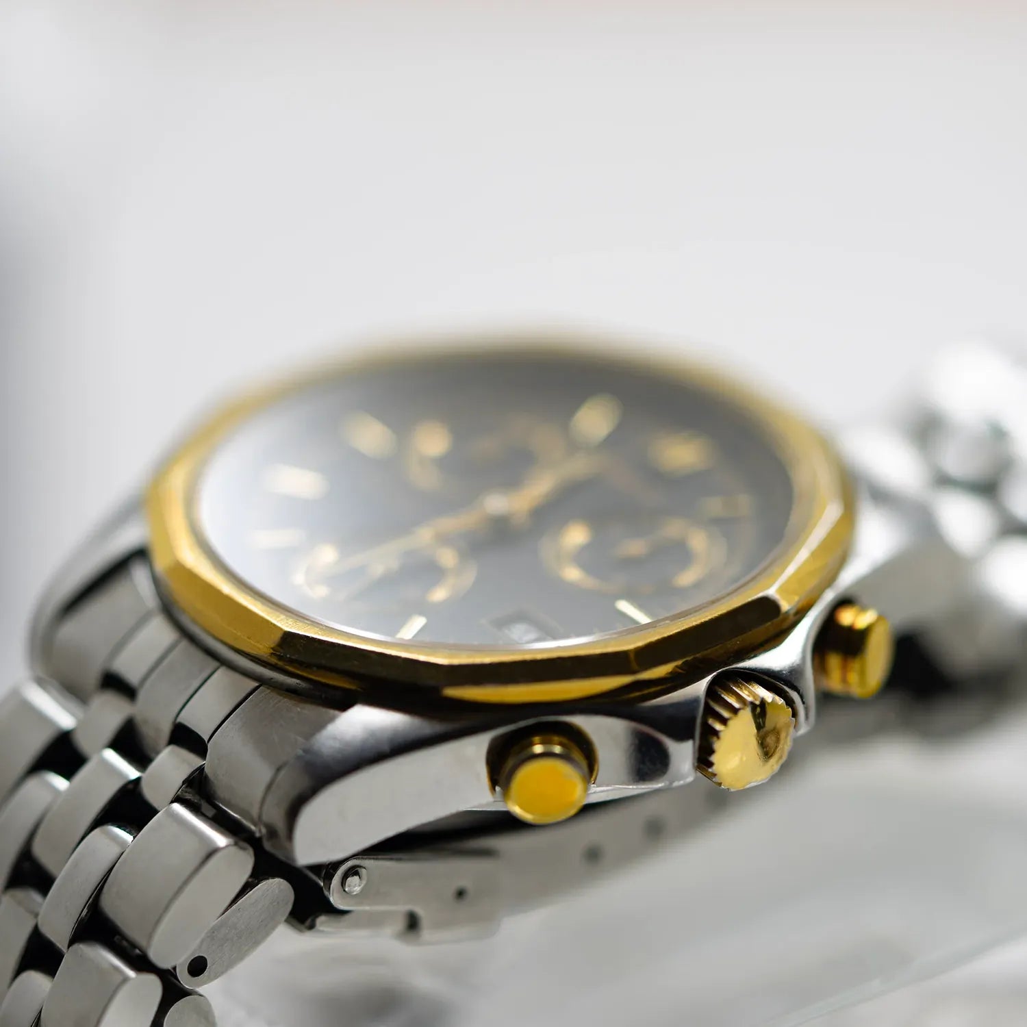 Tissot Chronograph PR100 P372/472 – movement close-up
