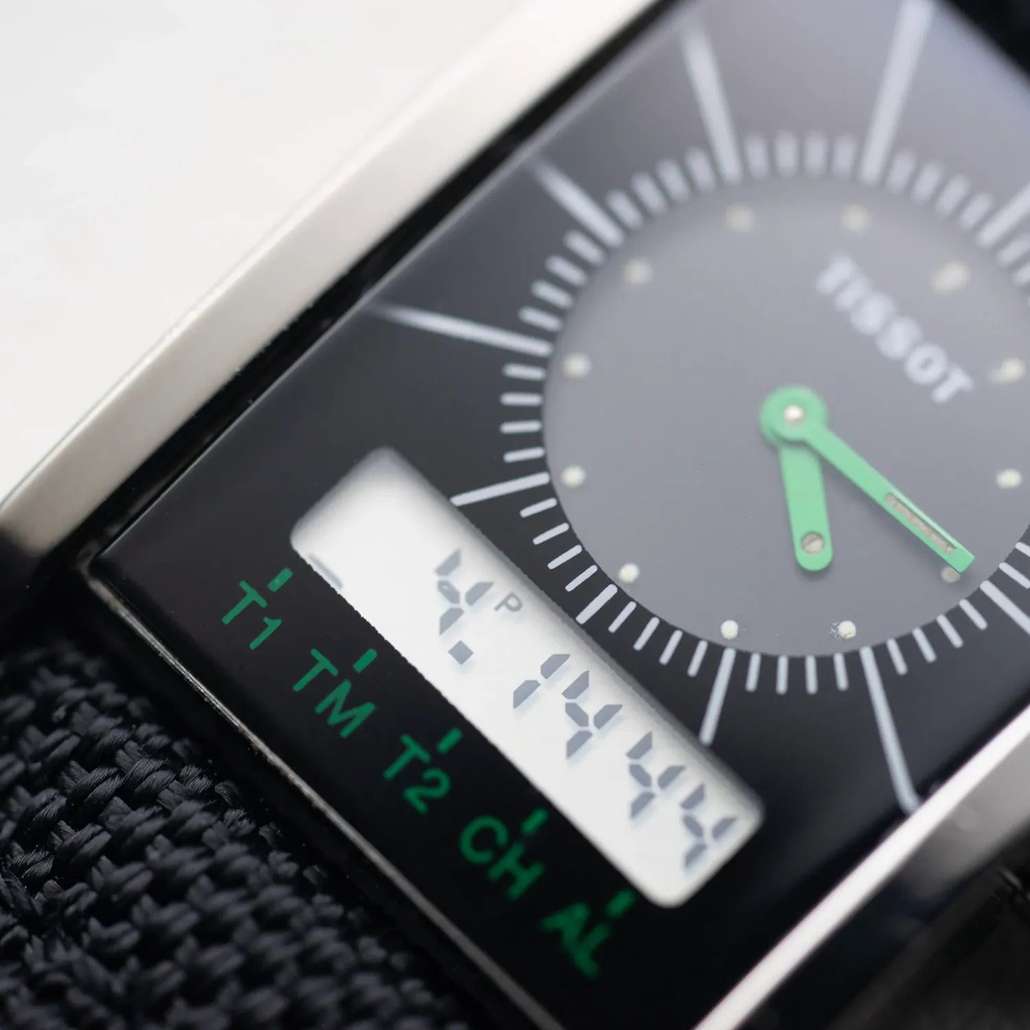 Tissot Two Timer Ref. D377 – dial close-up