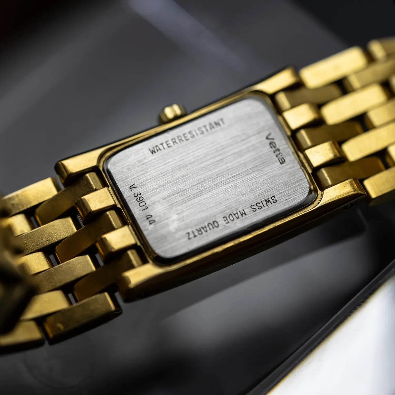 Vetta Luxury Women's Watch Ref. V 3901.44 – side view alternative angle