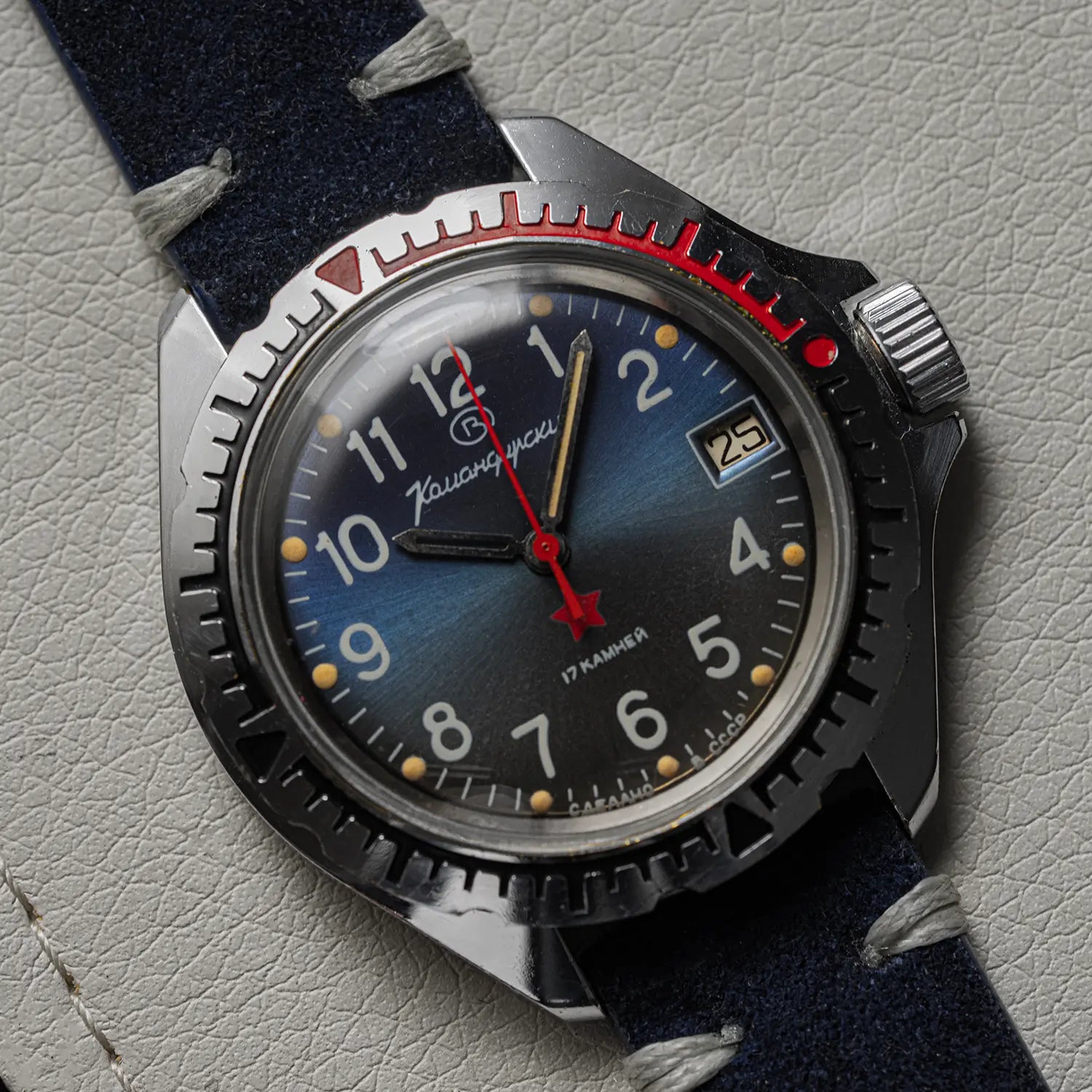 Vostok Komandirskie, Cal. 2414