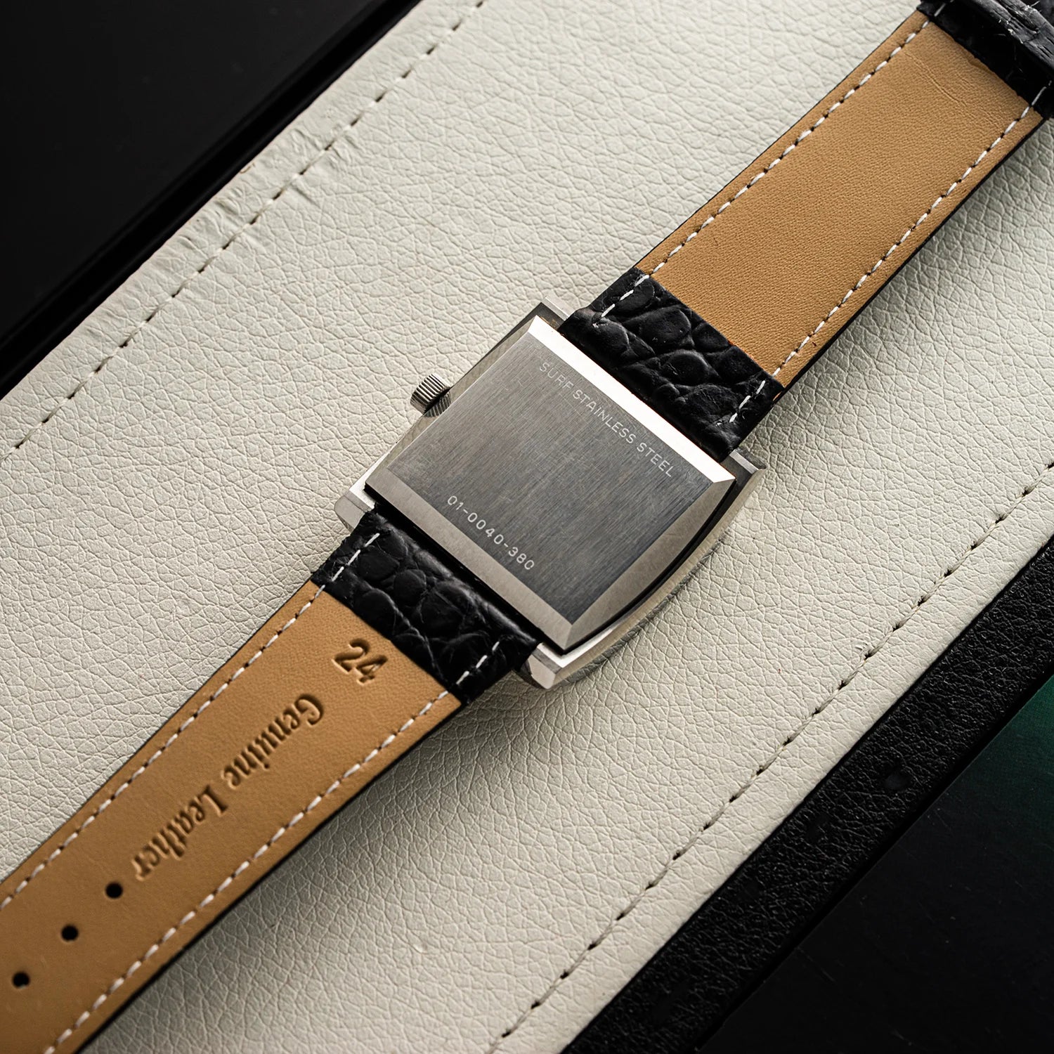 Zenith Surf TV Ref. 01-0040-380 Cal. 2572PC Caseback