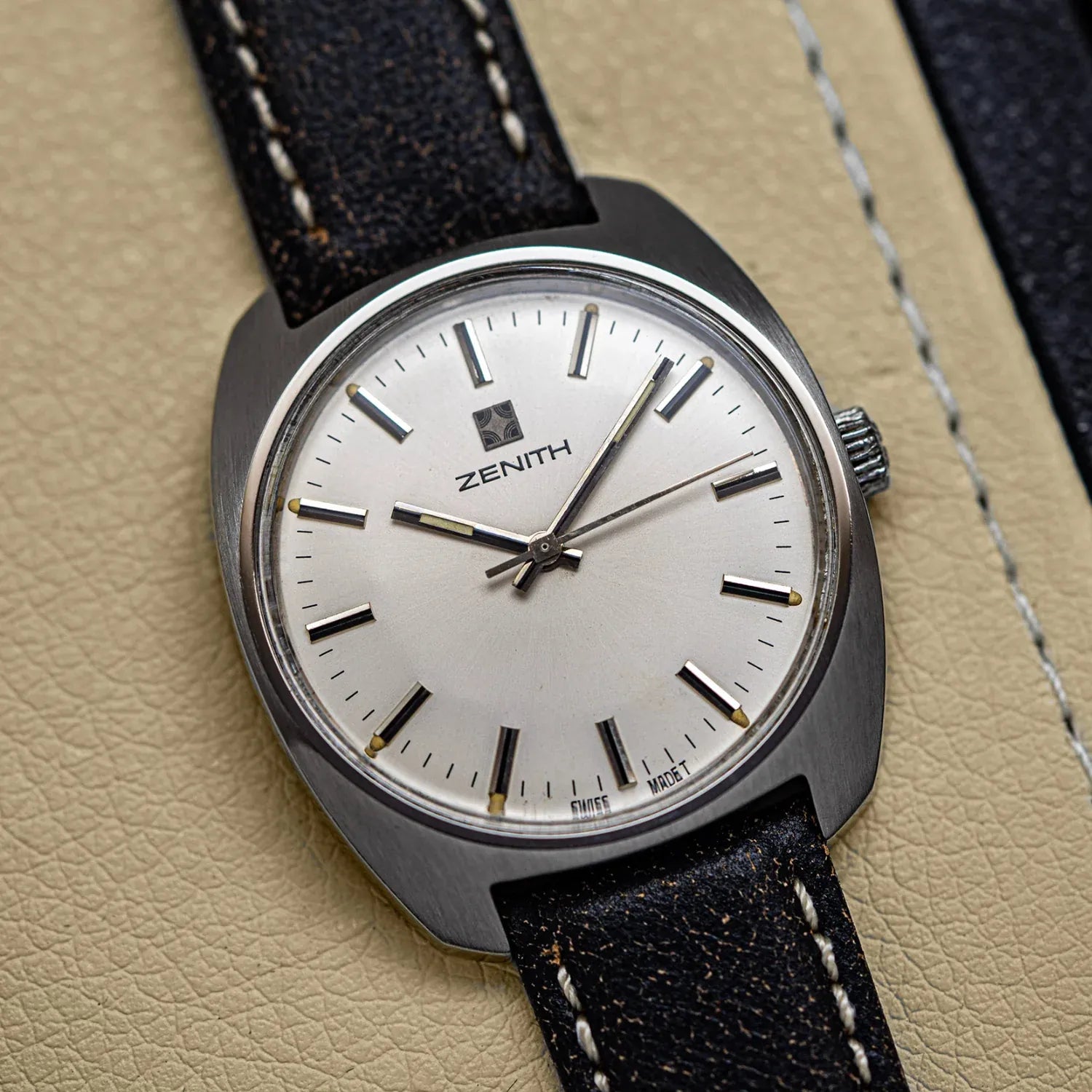 Zenith Vintage Men's Watch Ref. 01.1291.360, Cal. 2572 – front view
