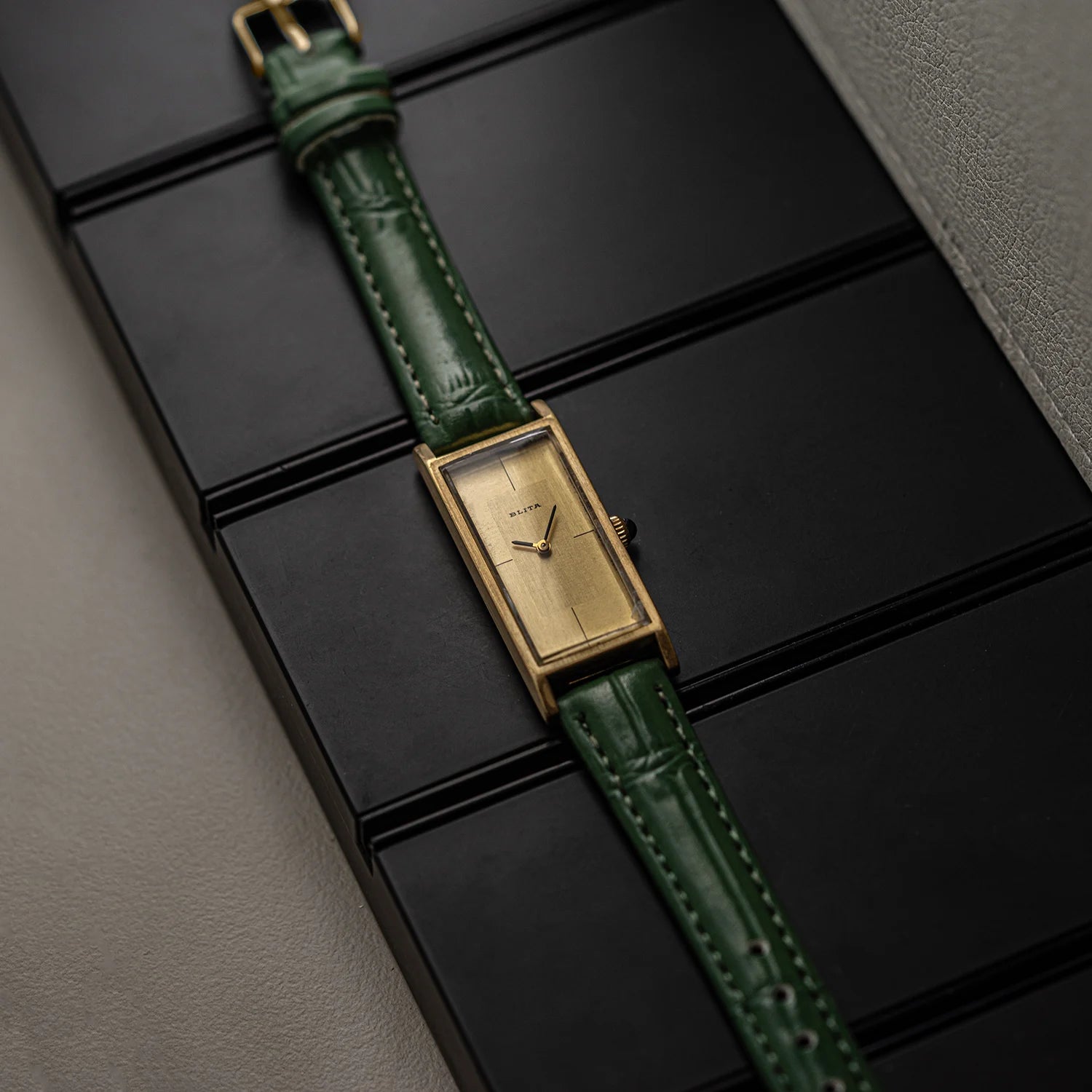 Blita, Cal. FHF 69-21, Unisex Manual Wind Vintage Watch, 1970 Top View