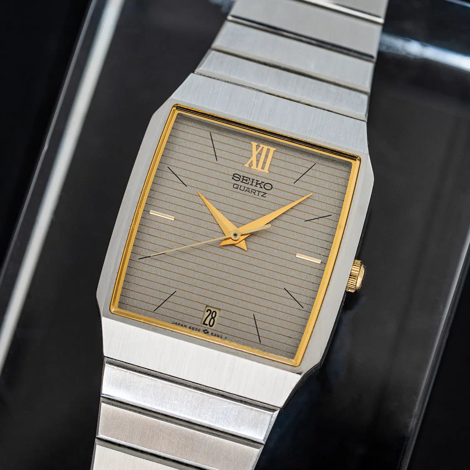 Seiko Quartz Vintage Watch on dark background