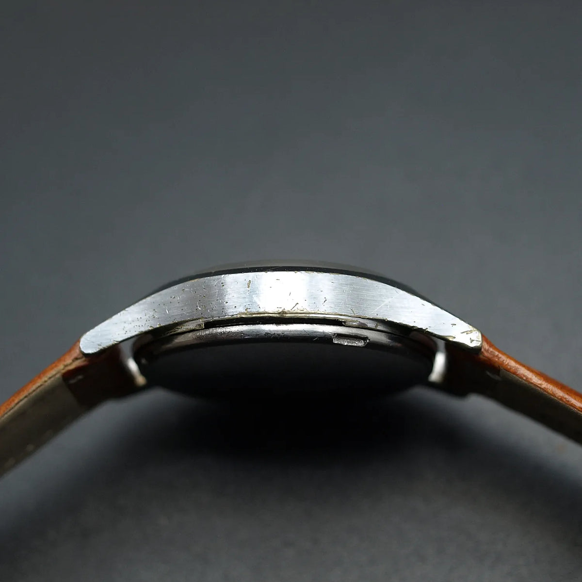 Angelus Ref. 738 – side view alternative angle