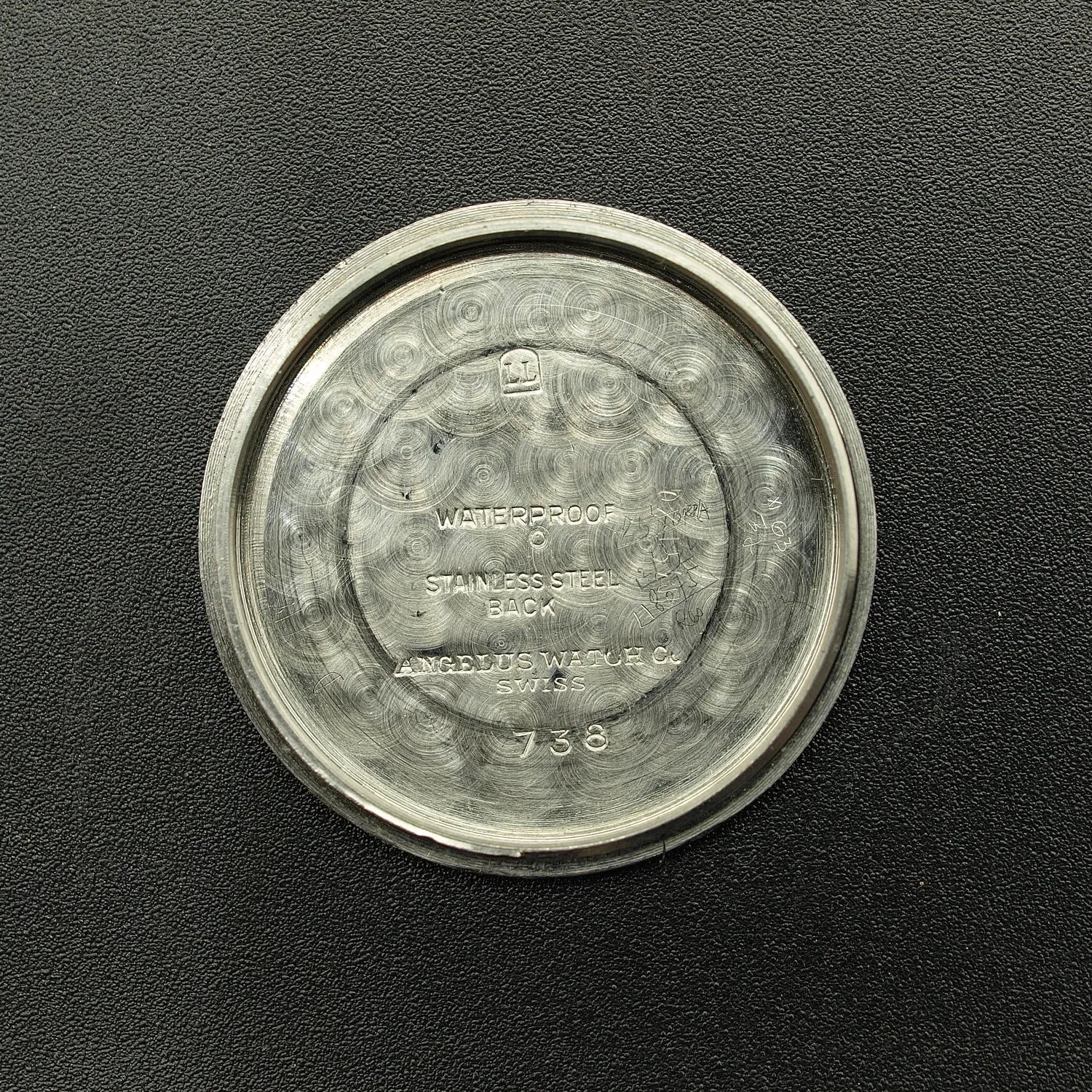 Angelus Ref. 738 – back case