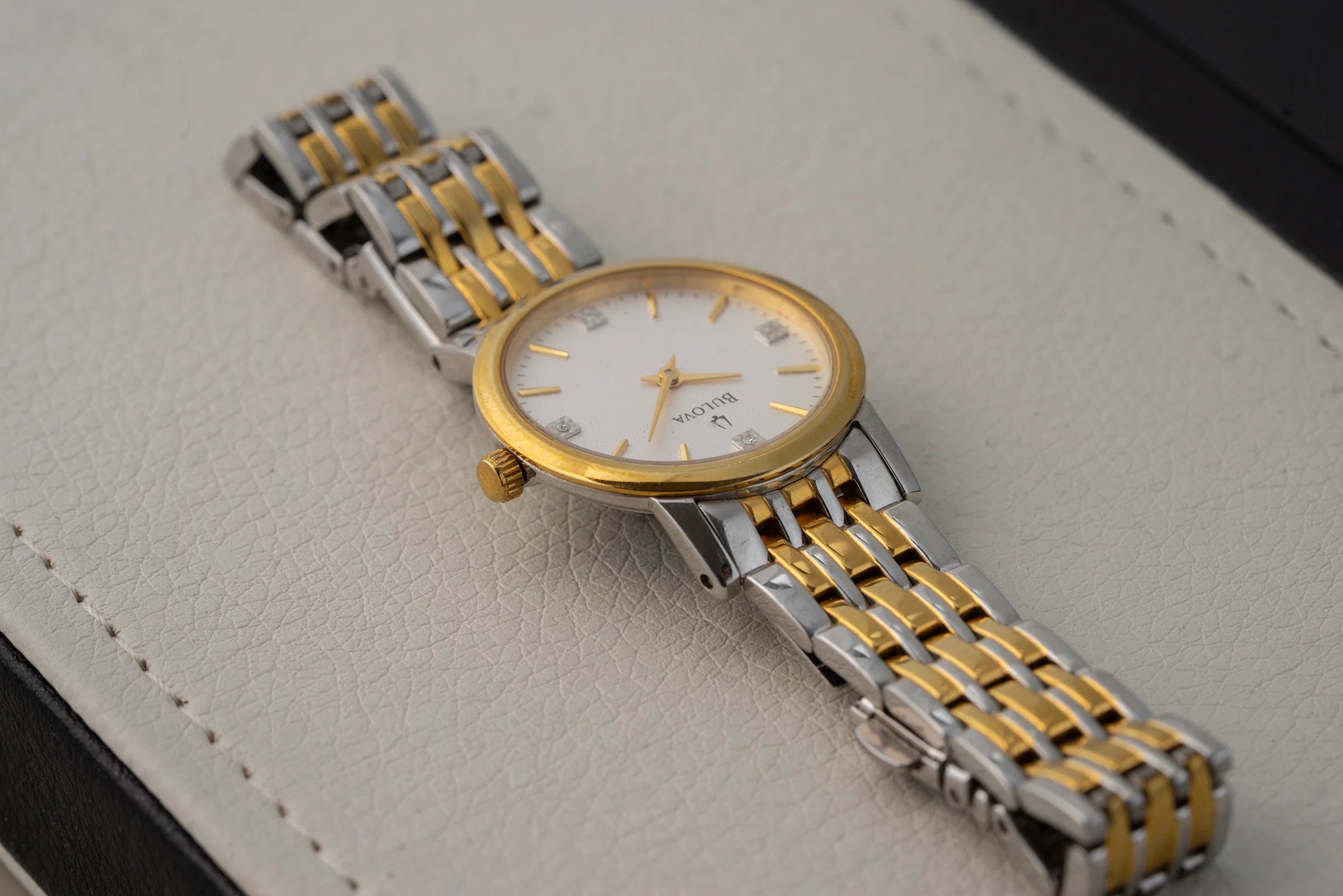 Bulova, Ref. C935132, Women’s Quartz Watch, 1993 Crown